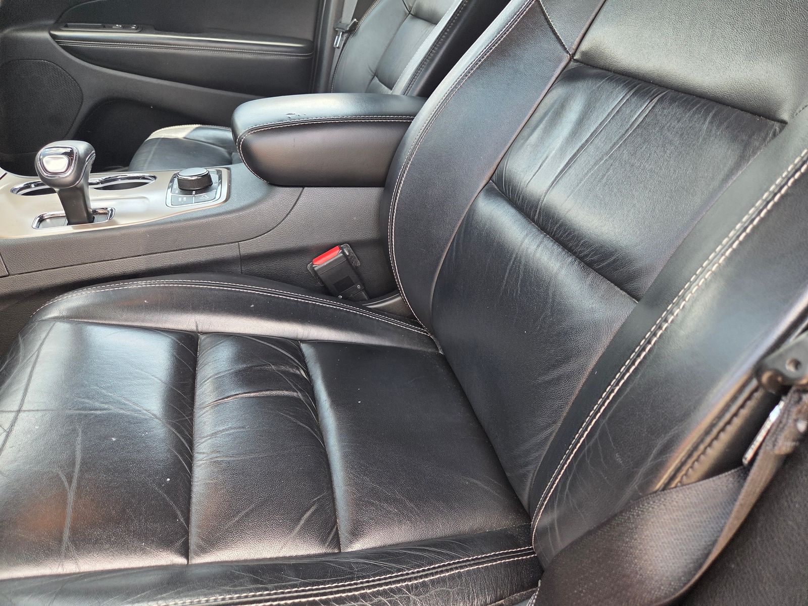 used 2015 Jeep Grand Cherokee car, priced at $12,842