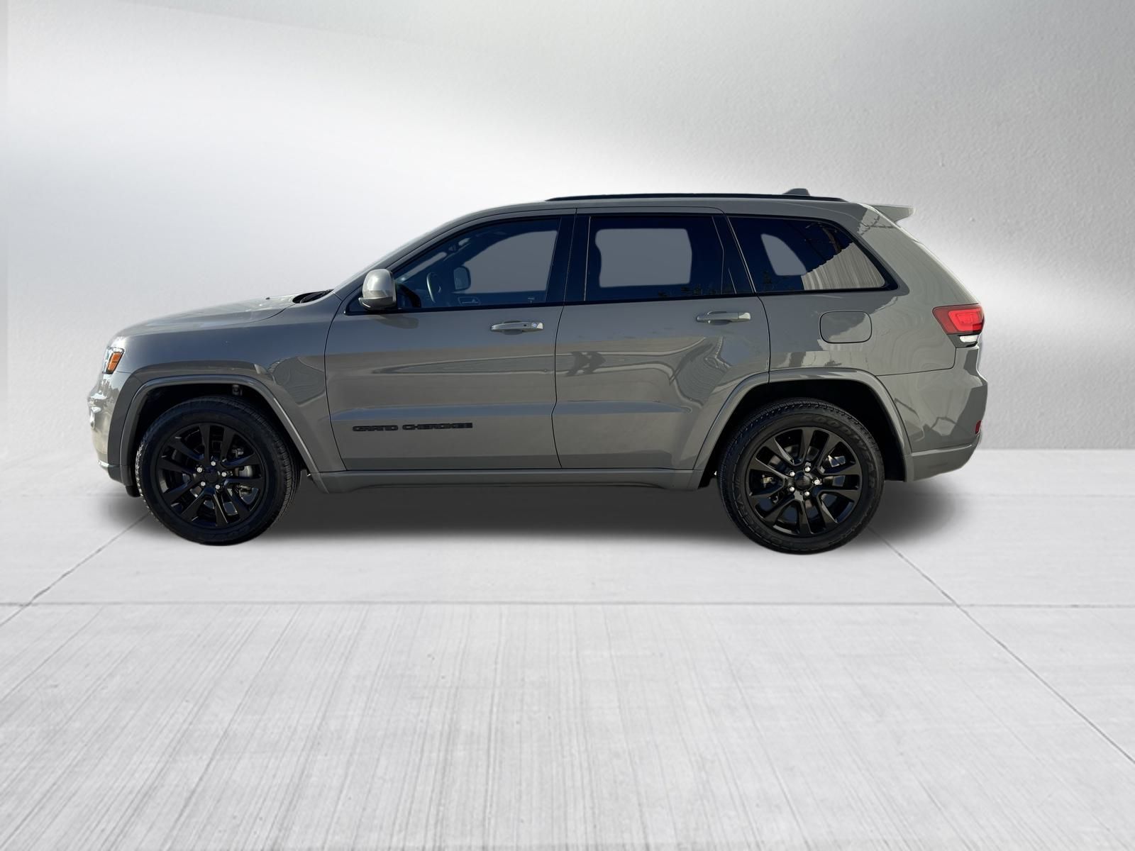 Used Car 2019 Jeep Grand Cherokee  Altitude For Sale Under $20,000 In Austin, Texas