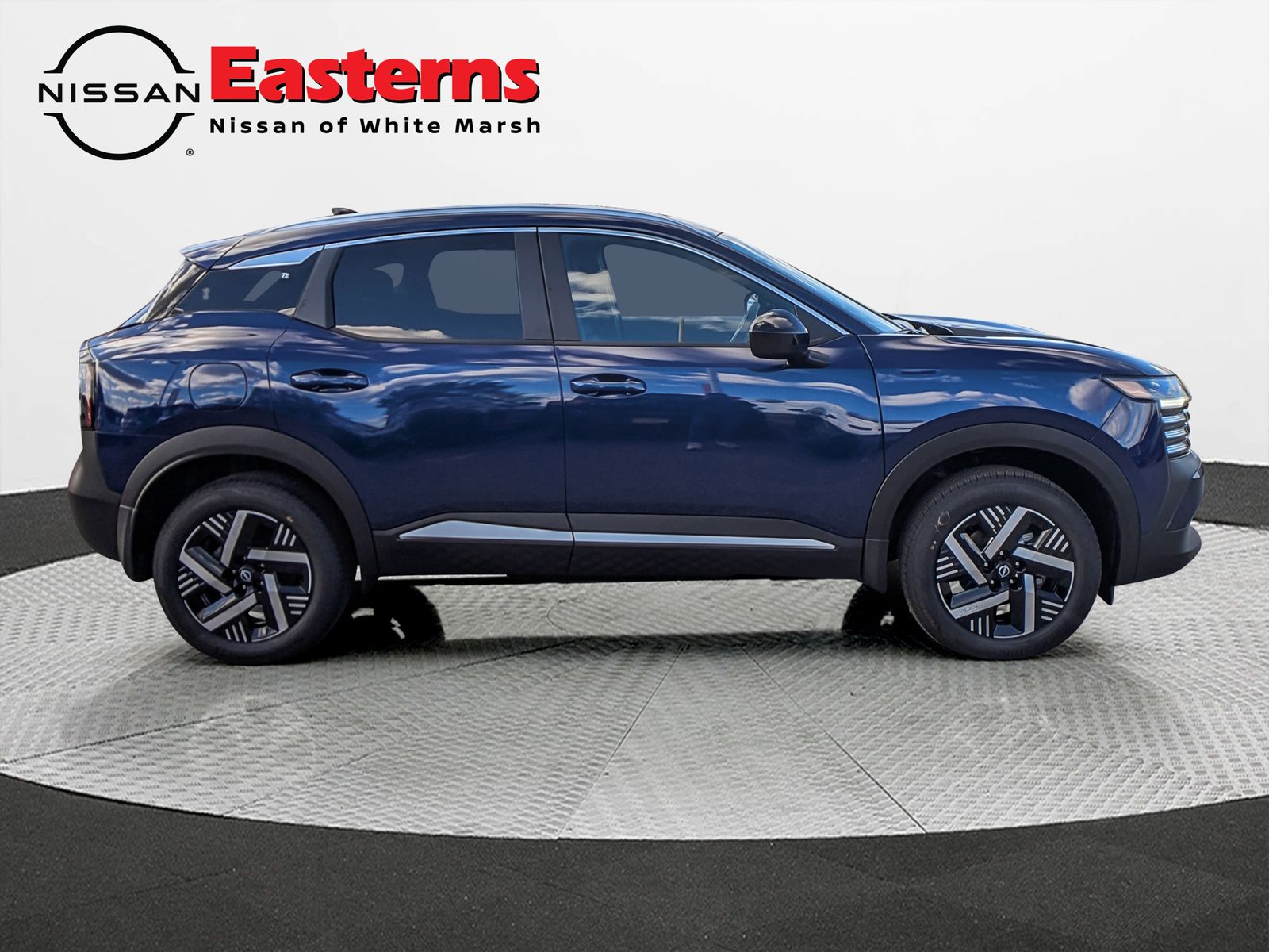 2026 Nissan Kicks SR SV photo 2