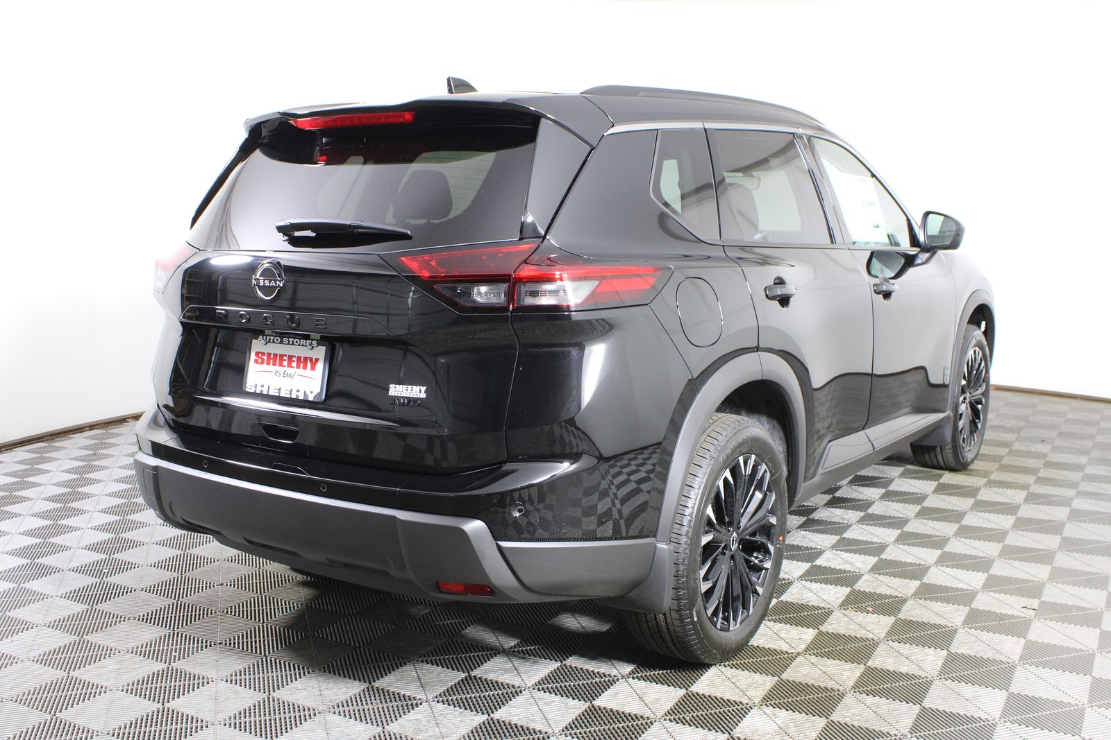 View vehicle photo 6