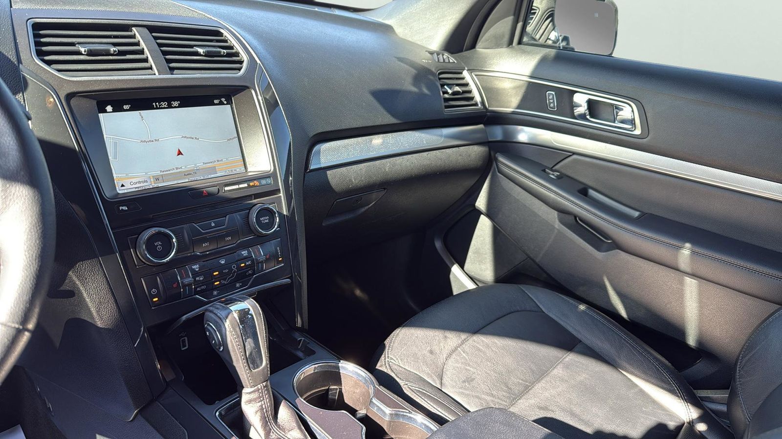 Used Car 2018 Ford Explorer  Xlt For Sale Under $20,000 In Austin, Texas