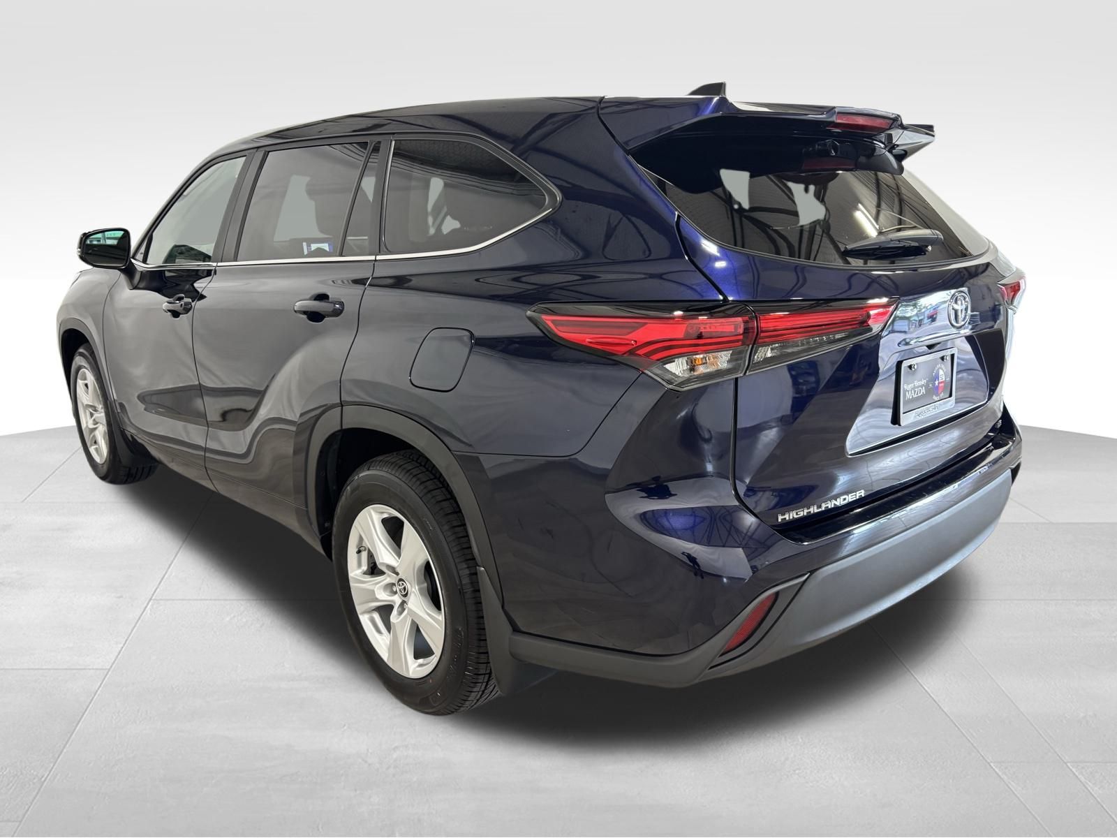 Used Car 2023 Toyota Highlander Hybrid  Le For Sale Under $40,000 In Austin, Texas