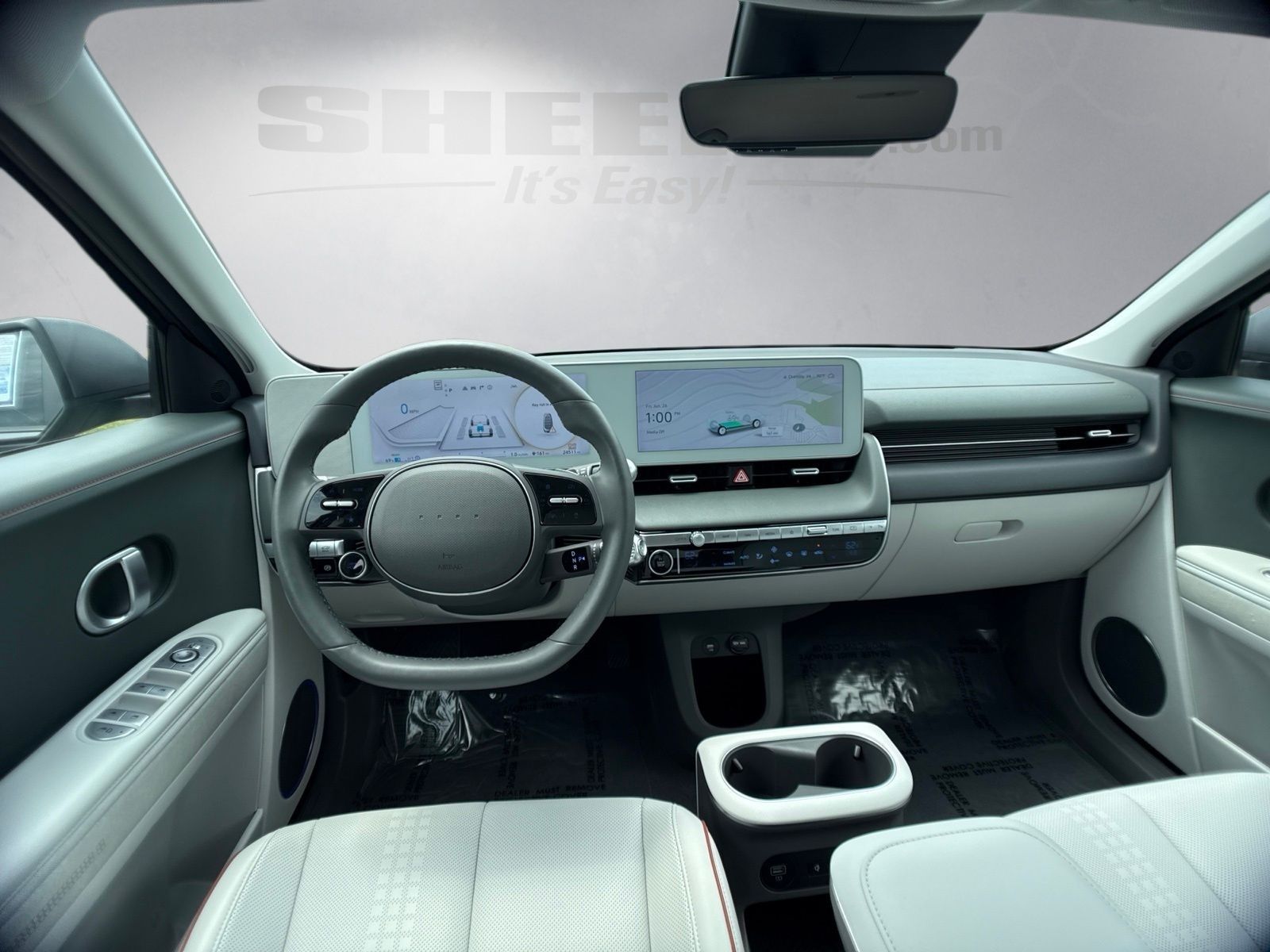 Used 2023 Gray Hyundai SEL image 3