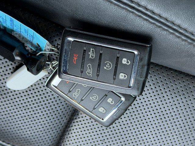 Used 2022 Metallic Jeep Series II image 43