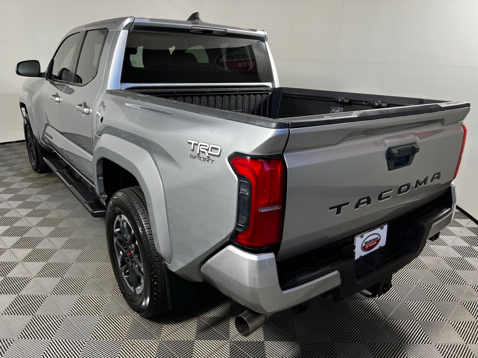 Thumbnail: 2024 Toyota Tacoma - 7