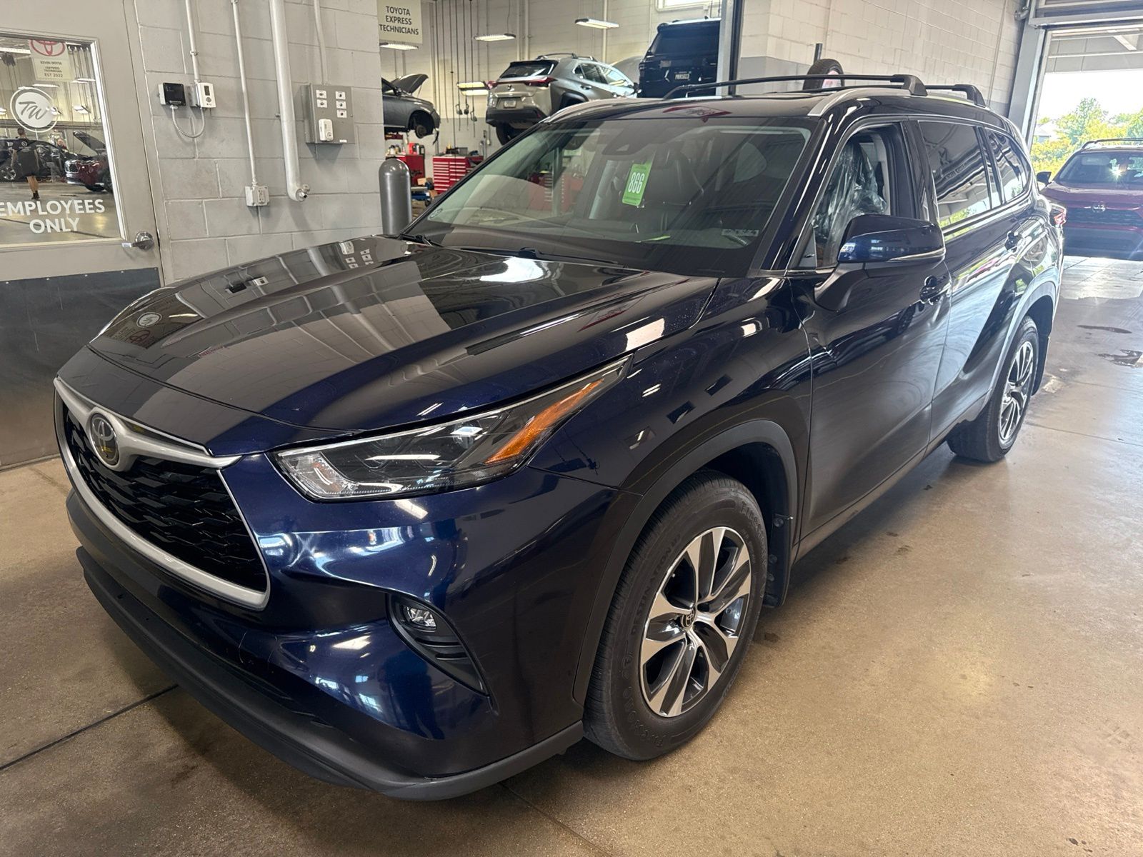 2022 Toyota Highlander XLE