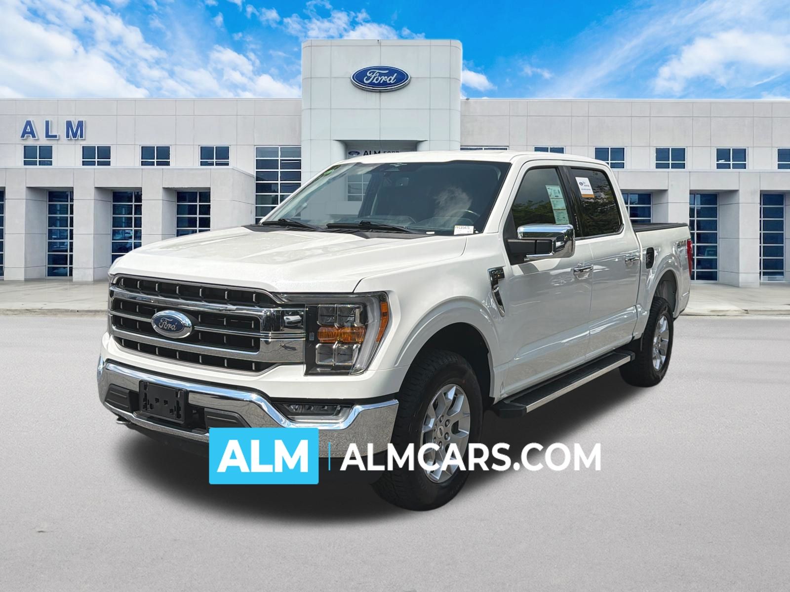 Star White Metallic Tri-Coat 2023 Ford F-150 Lariat SuperCrew 4WD Pickup Truck Four-Wheel Drive Automatic