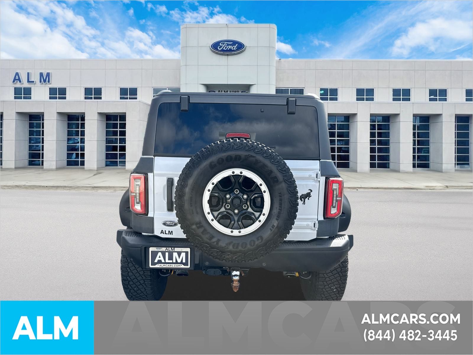 Used 2024 White Ford Badlands image 6