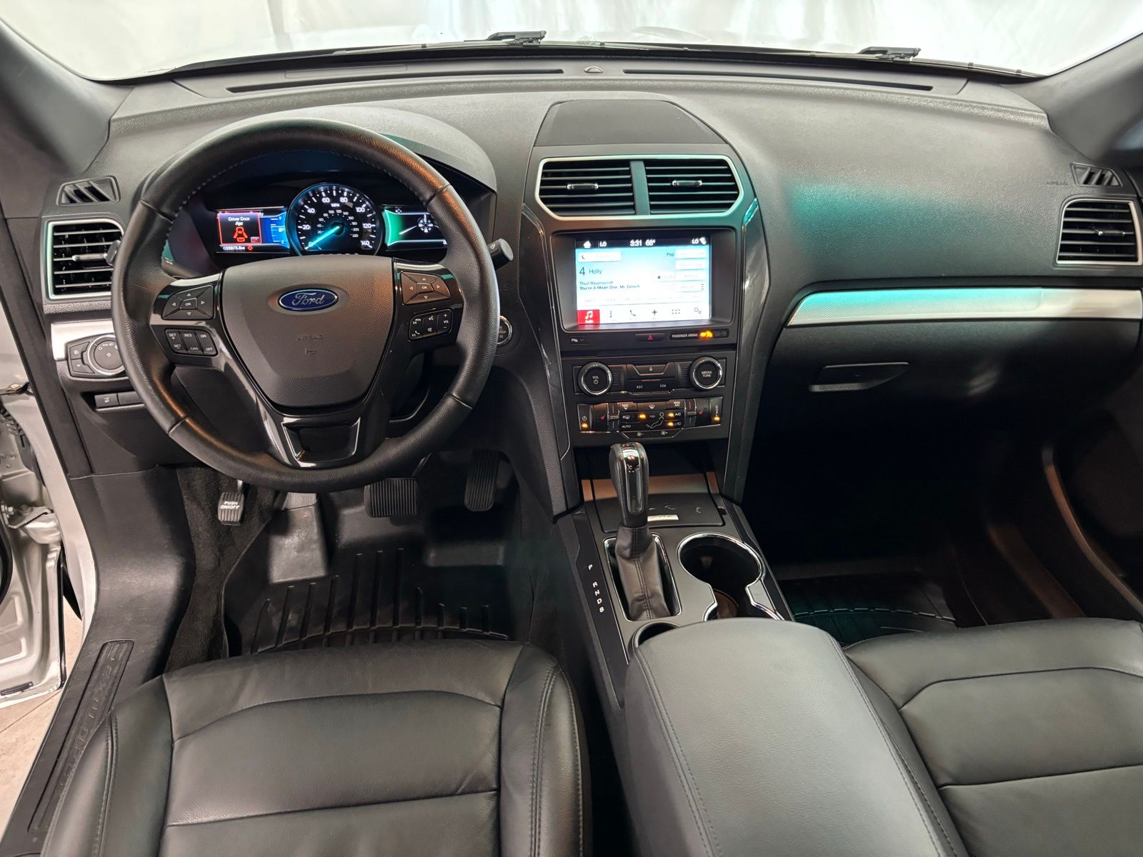 Used Car 2017 Ford Explorer  Xlt For Sale Under $20,000 In Austin, Texas