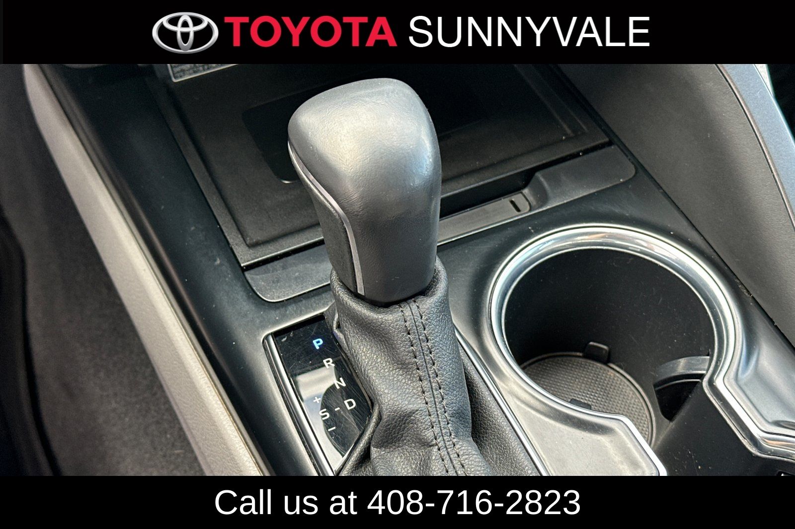 Used 2020 Toyota Camry Hybrid Sedan