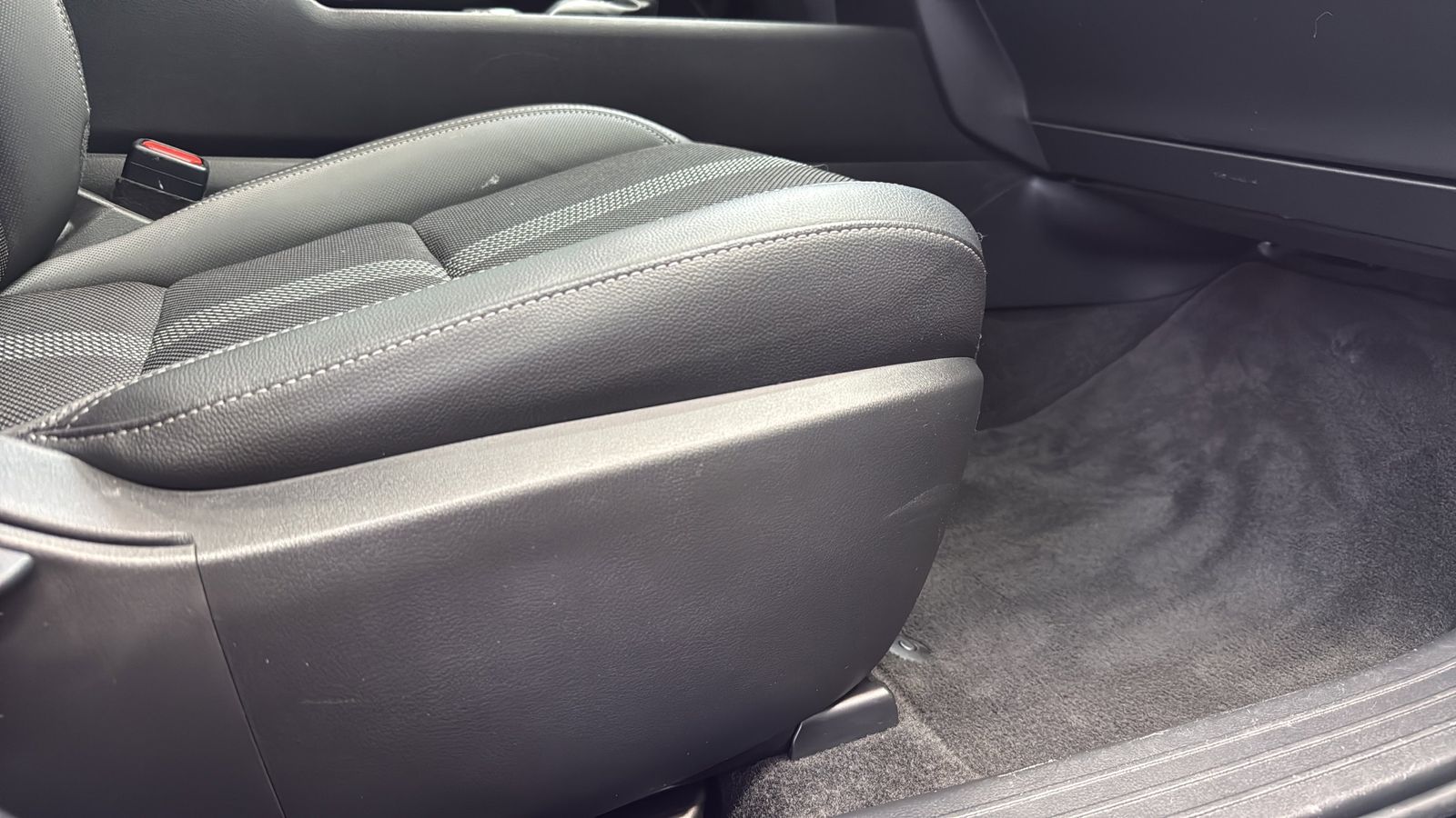 Used Car 2024 Mazda Cx-50  2.5 S Premium Package For Sale Under $30,000 In Austin, Texas