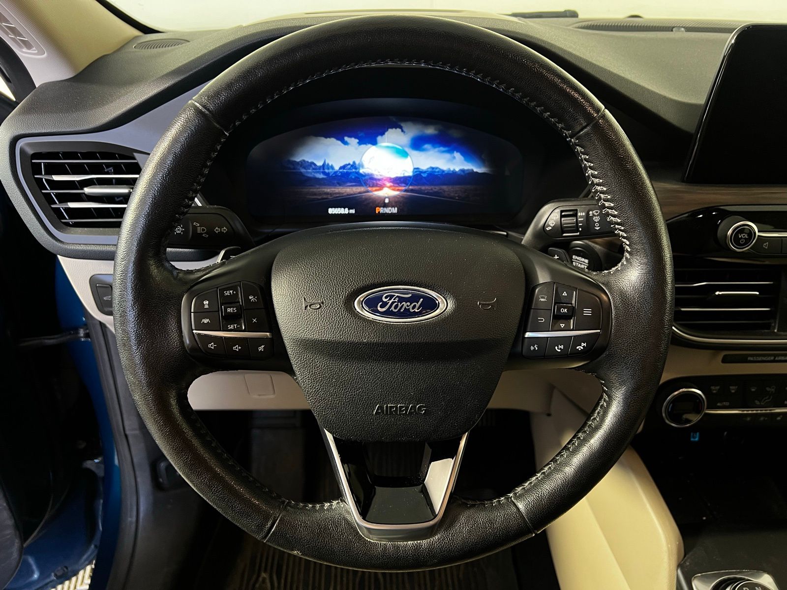 Thumbnail: 2020 Ford Escape - 10