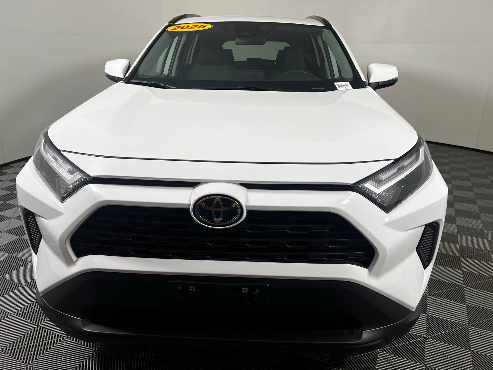 Thumbnail: 2025 Toyota RAV4 - 2