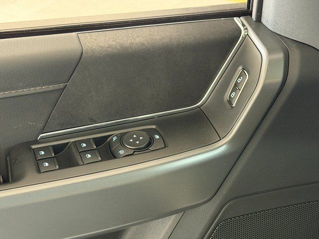 New 2026 Oxford White Ford XLT image 35