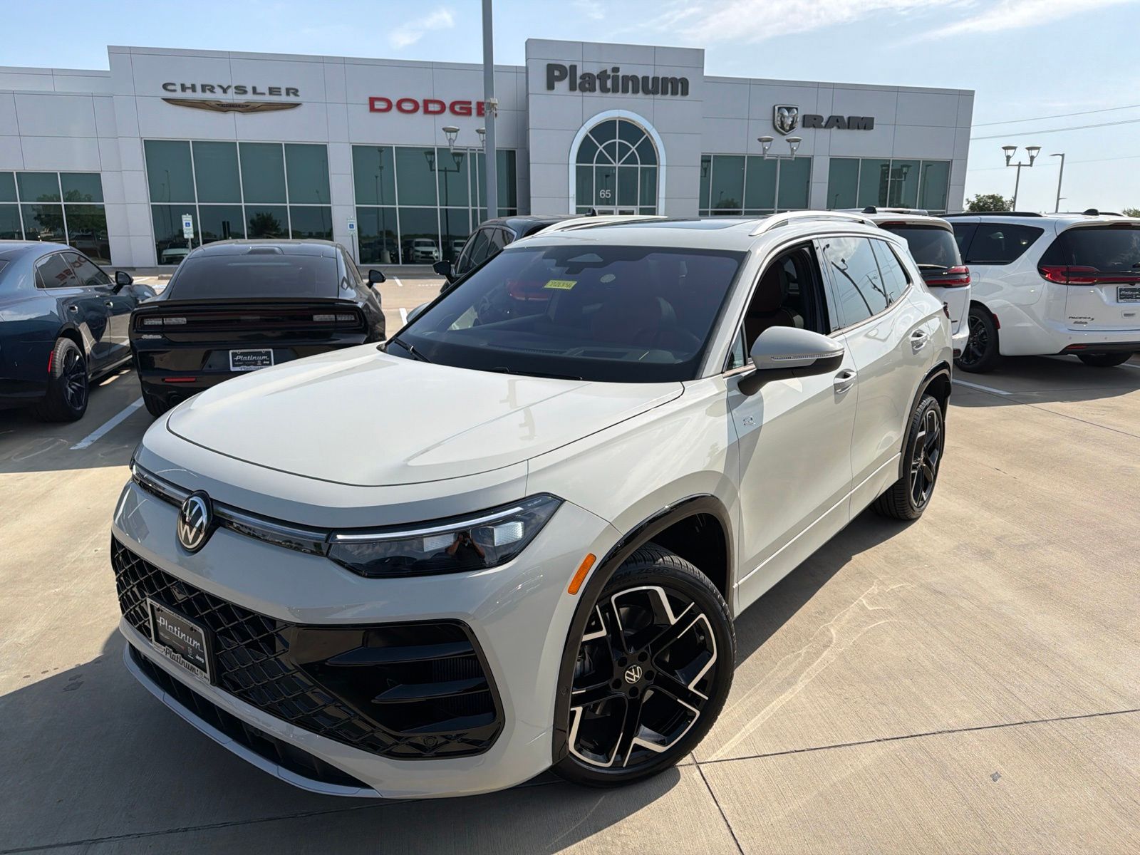  2026 Volkswagen Tiguan SUV / Crossover All-Wheel Drive 8-Speed Automatic