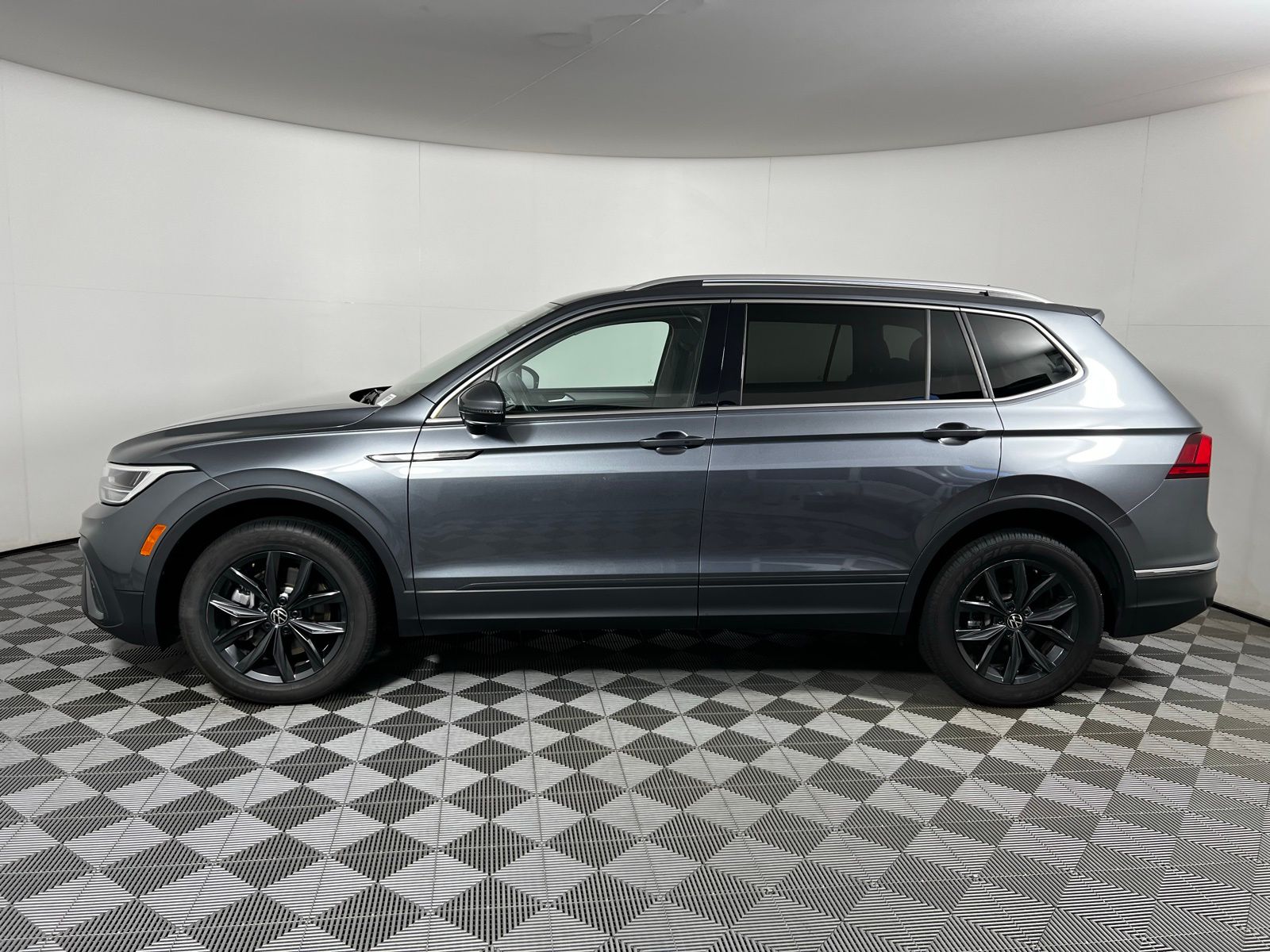 2024 Volkswagen Tiguan Wolfsburg Edition 8