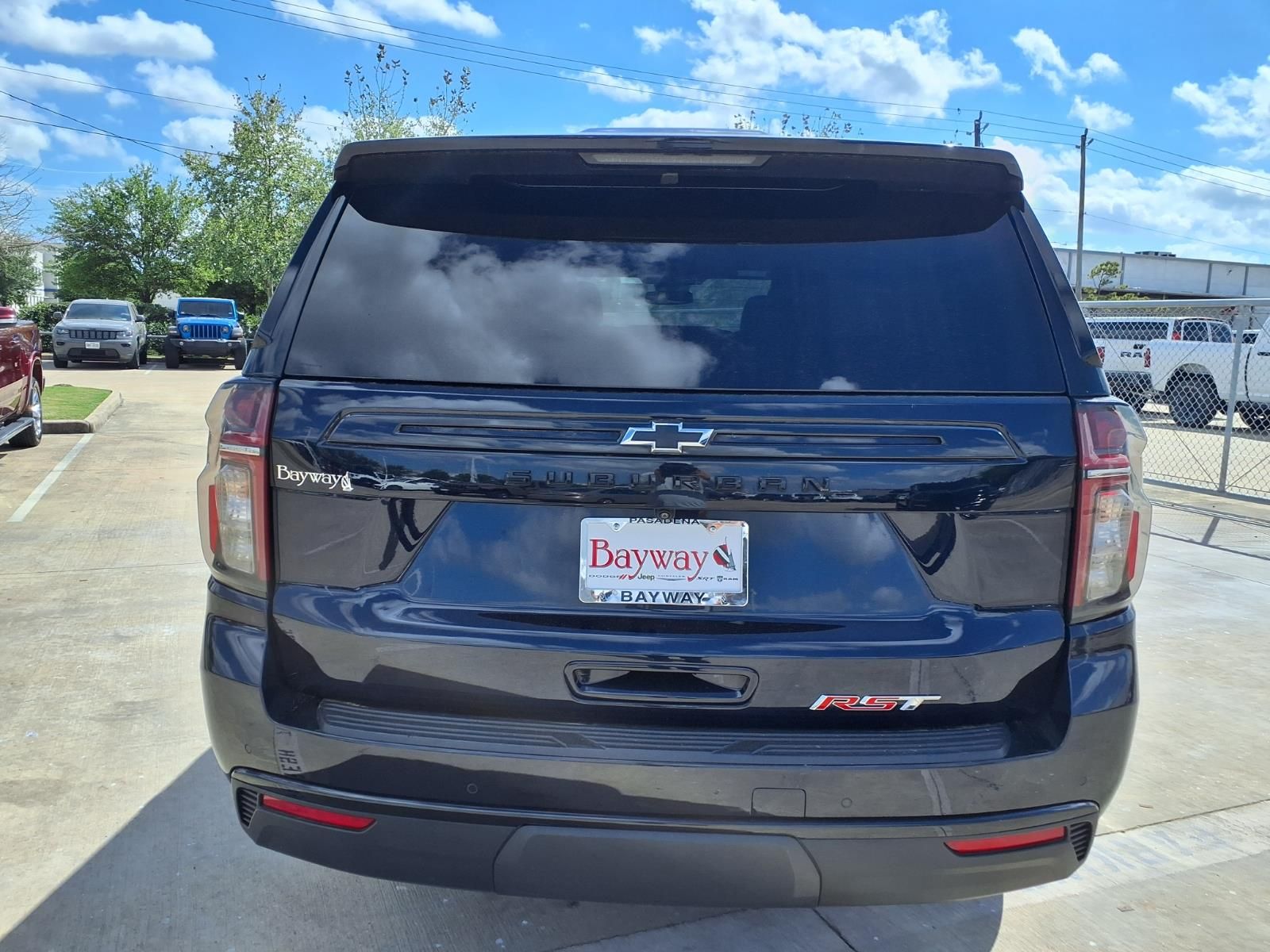 2024 Chevrolet Suburban RST - 5