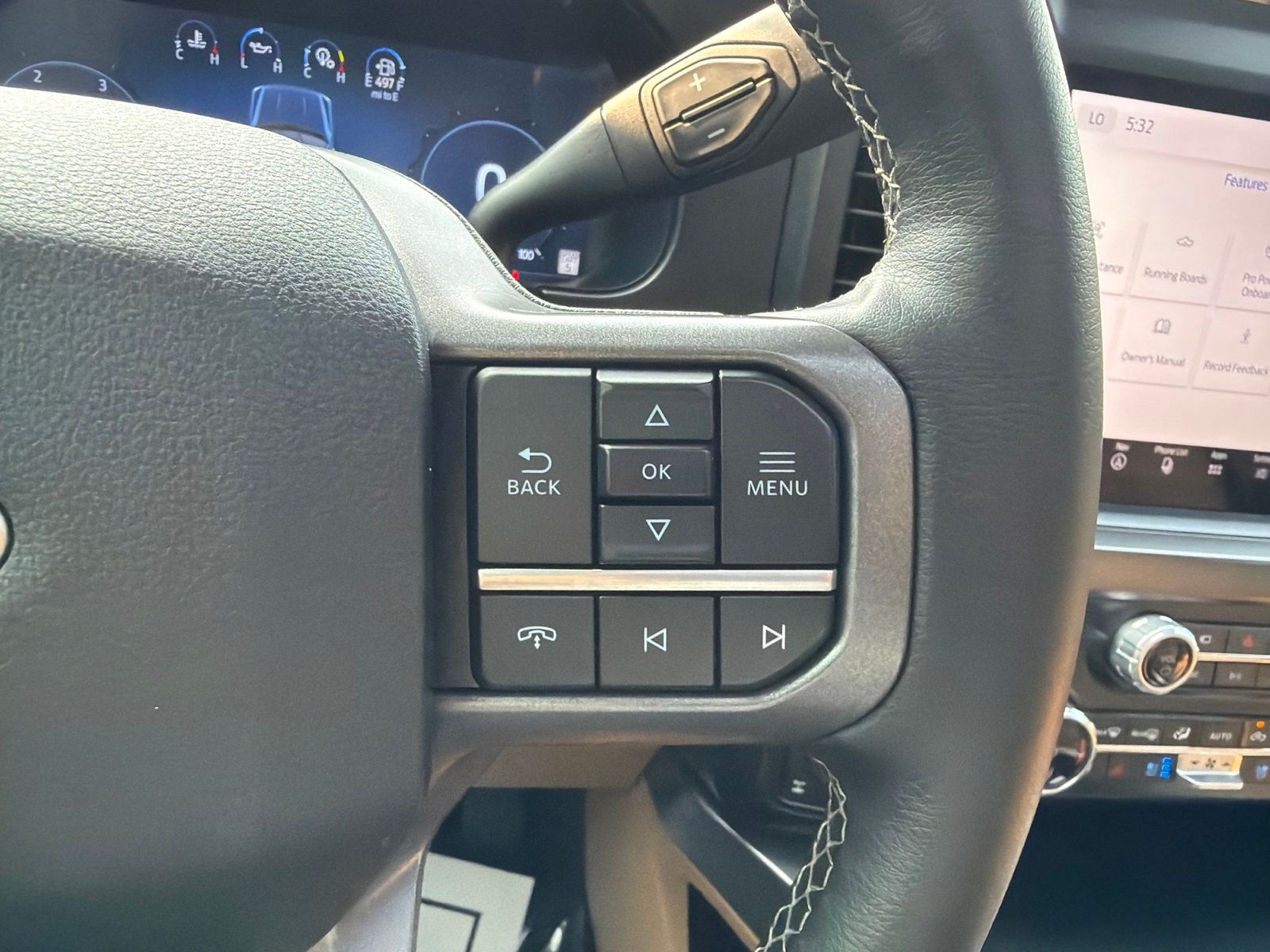 Certified Used 2025 Agate Black Metallic Ford Lariat image 28
