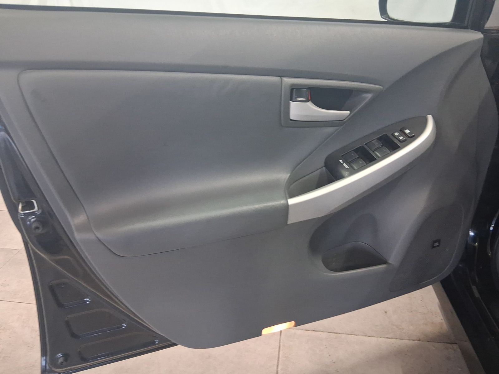 Used Car 2011 Toyota Prius  For Sale Under $10,000 In Austin, Texas