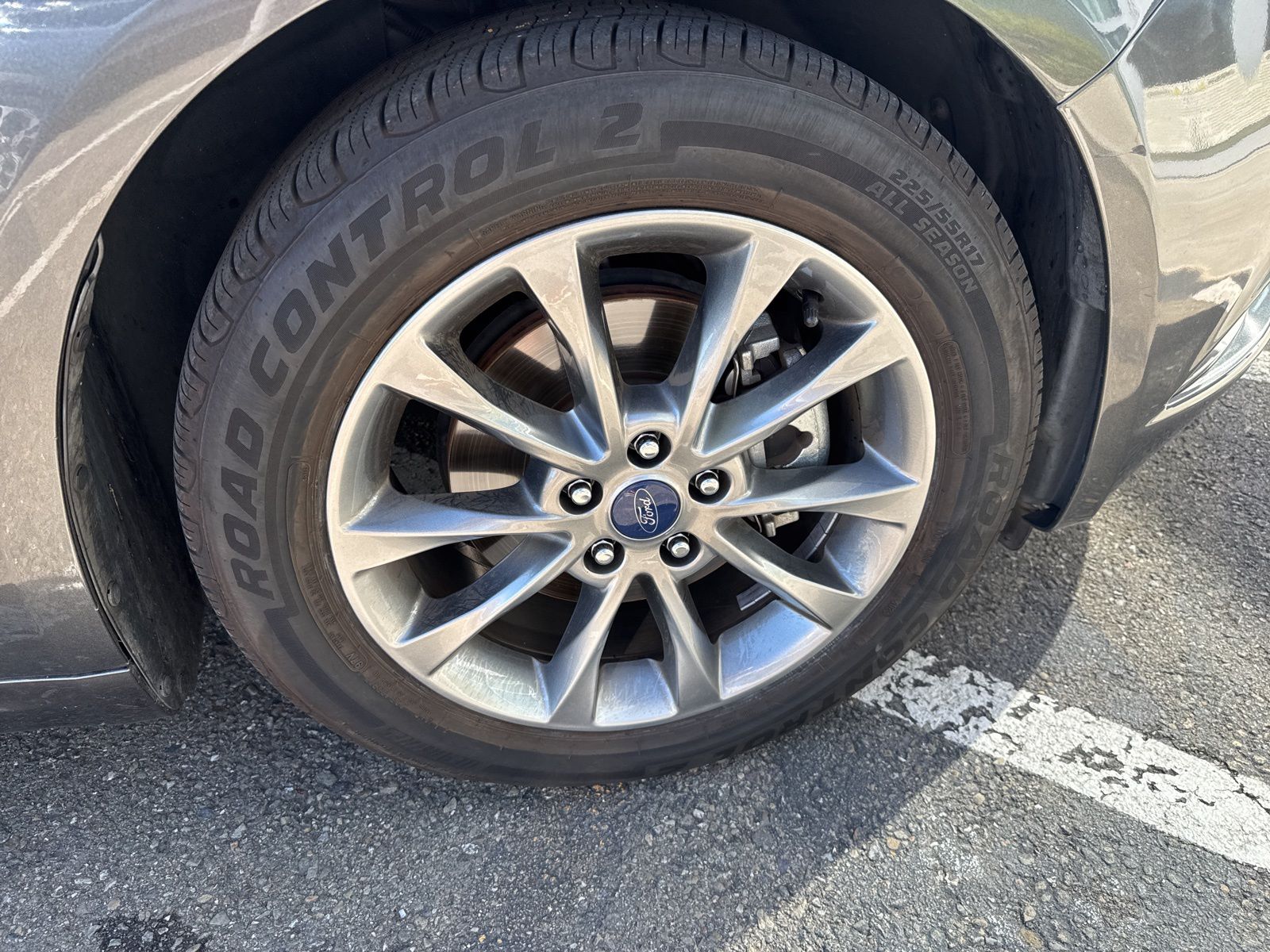 Used 2017 Gray Ford SE image 19