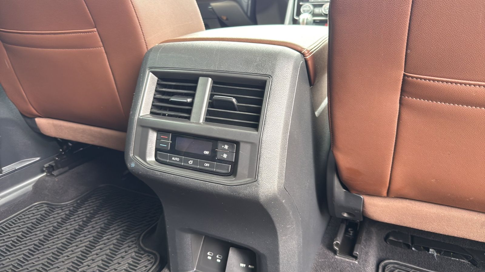 Used Car 2022 Volkswagen Atlas  2.0t Se W/technology For Sale Under $25,000 In Austin, Texas
