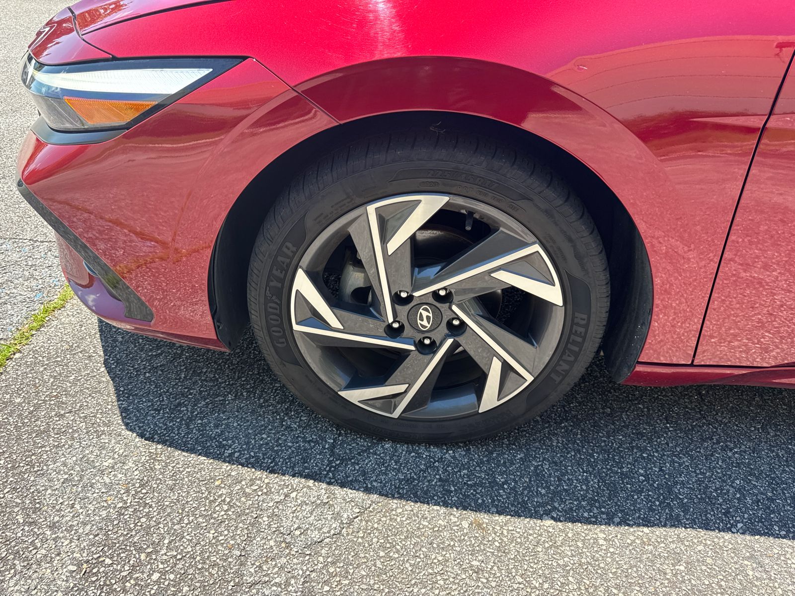 Used 2024 Red Hyundai SEL image 11