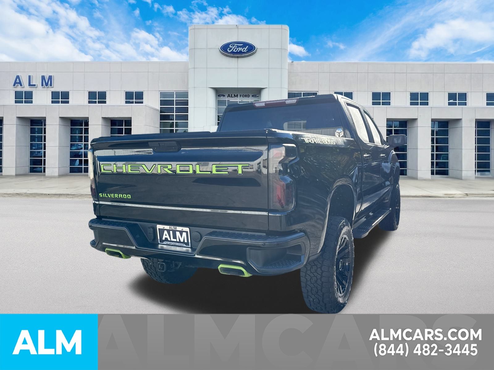 2021 Chevrolet Silverado 1500 LT Trail Boss photo 3