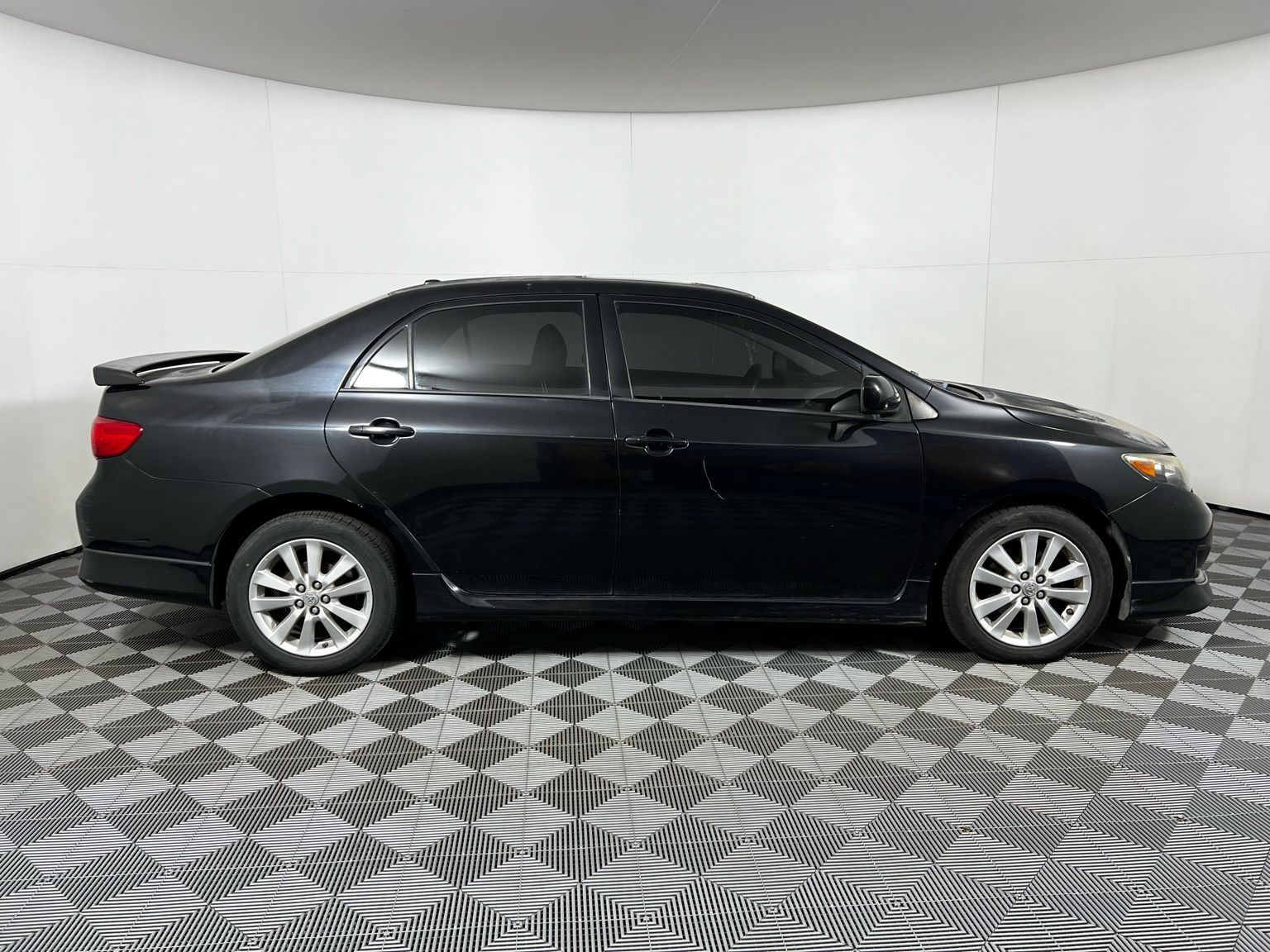 Thumbnail: 2009 Toyota Corolla - 4