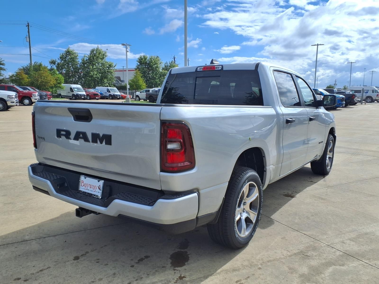 View vehicle photo 3