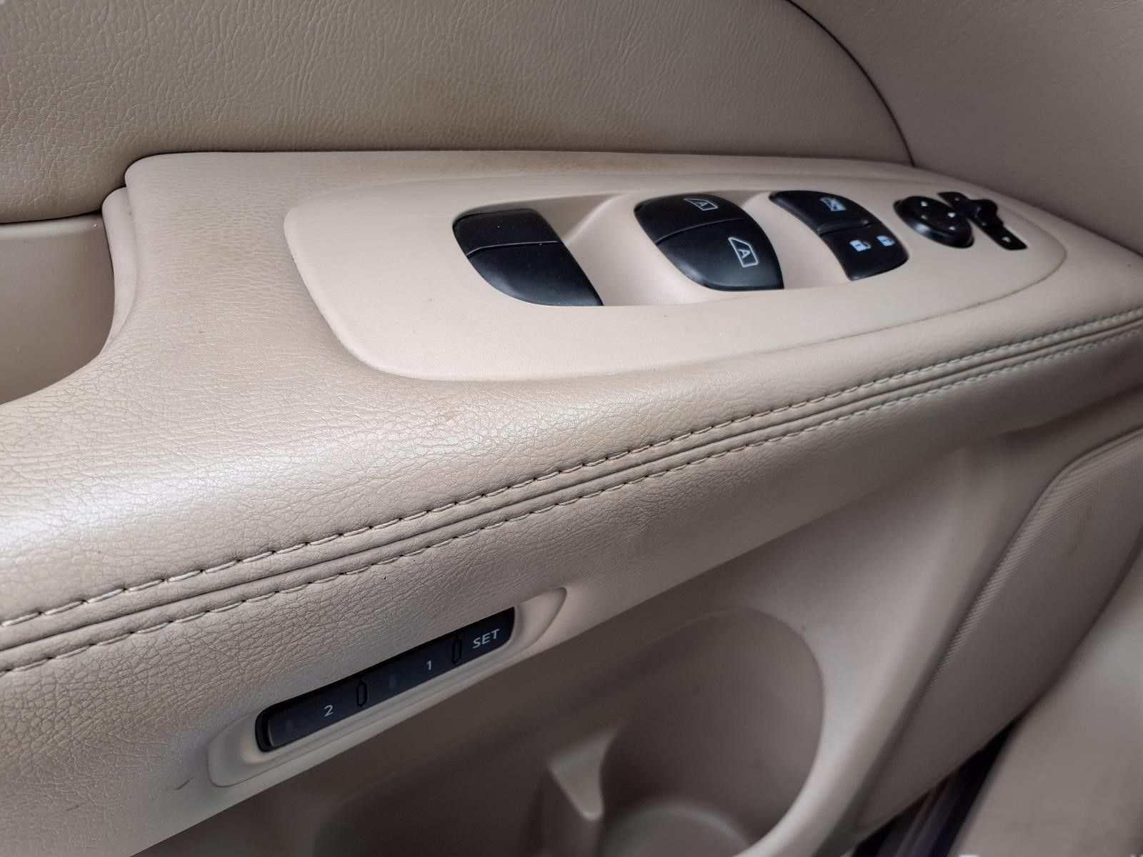 2014 Nissan Pathfinder SL White at Joe Myers Mazda Kia