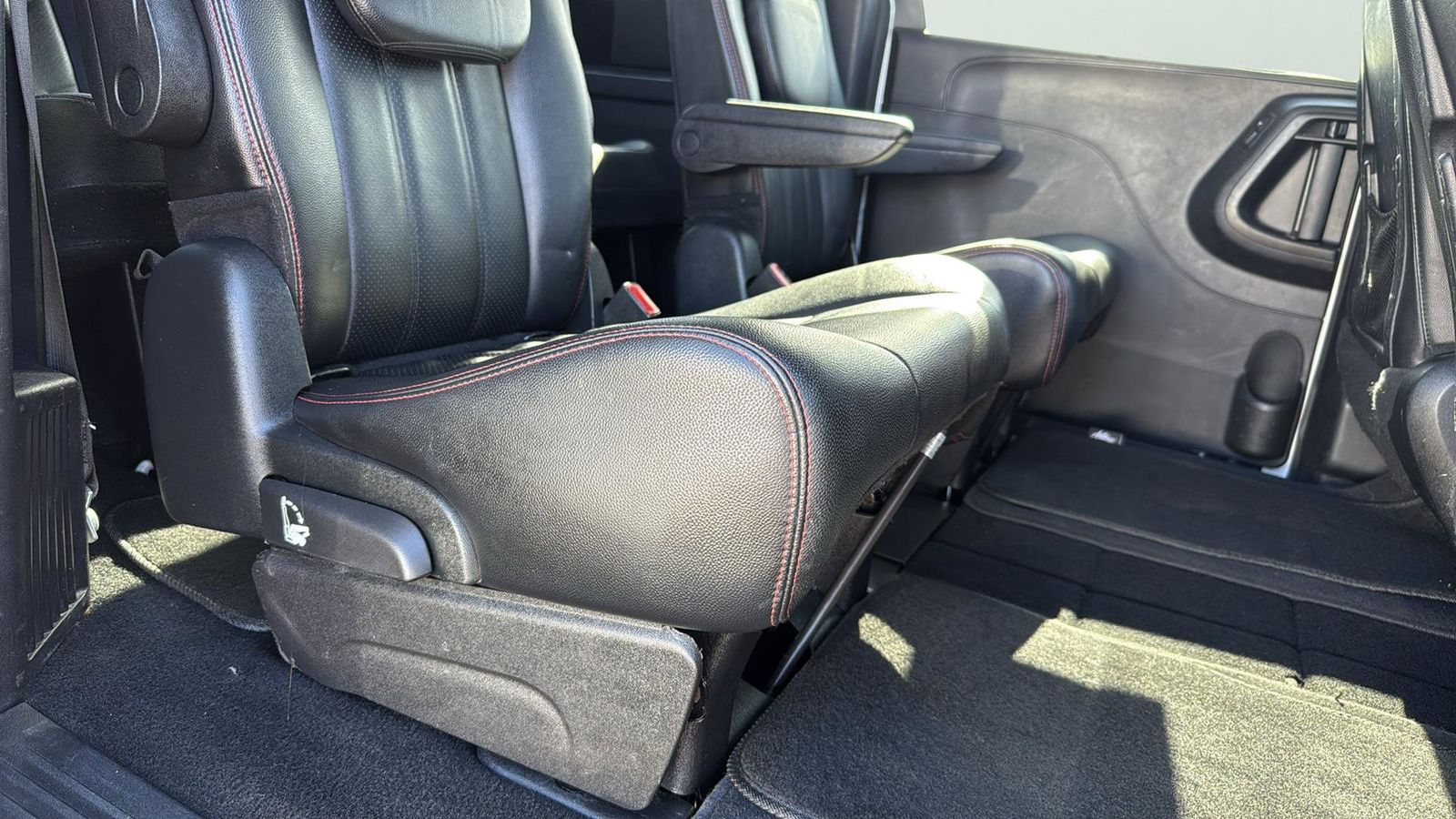 Used Car 2019 Dodge Grand Caravan  Gt For Sale Under $10,000 In Austin, Texas