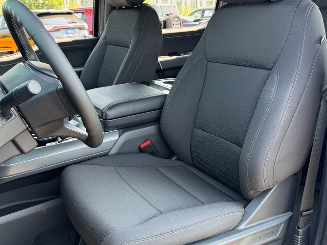 New 2026 Carbonized Gray Metallic Ford XLT image 22