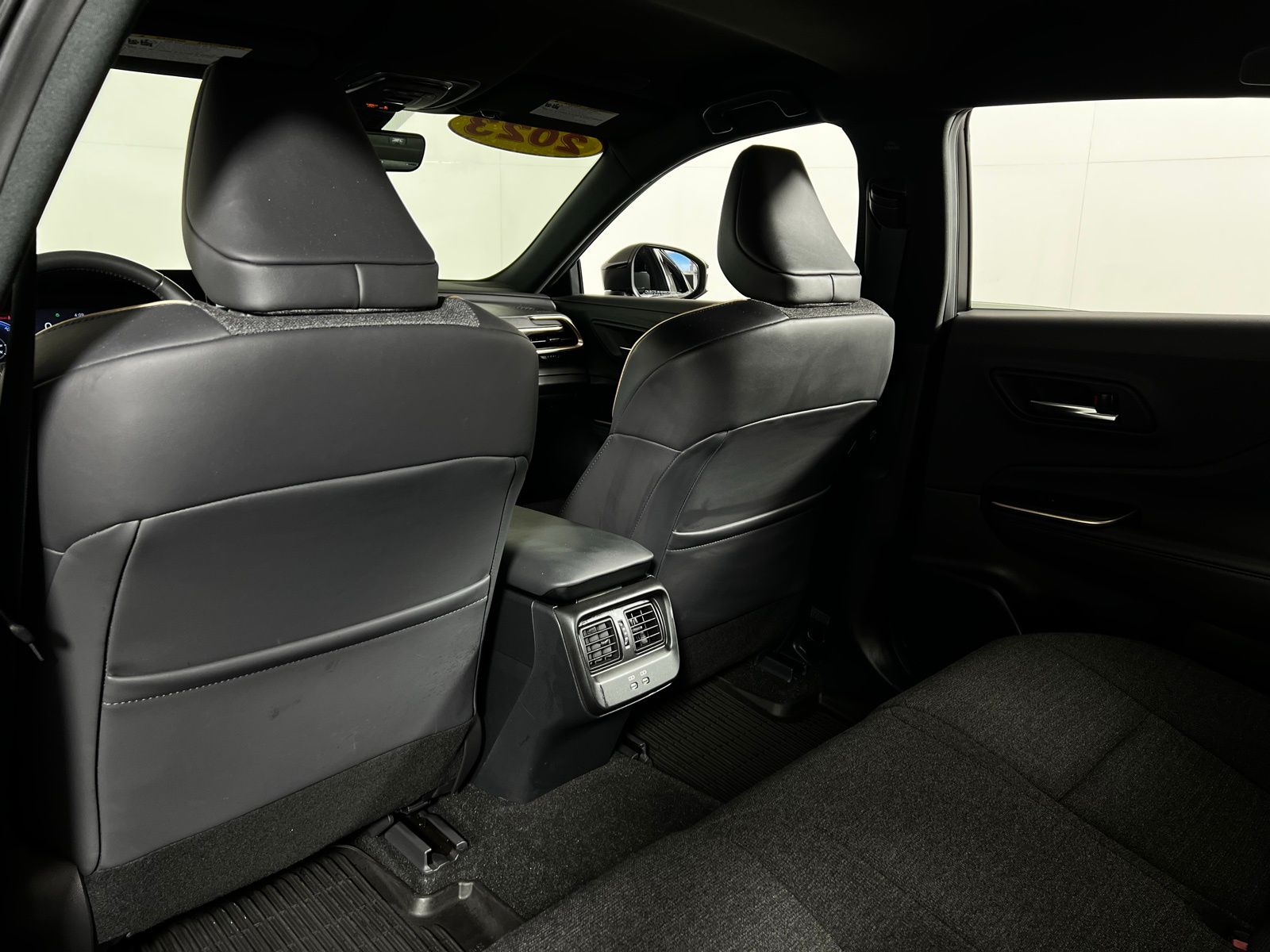 Thumbnail: 2023 Toyota Crown - 22