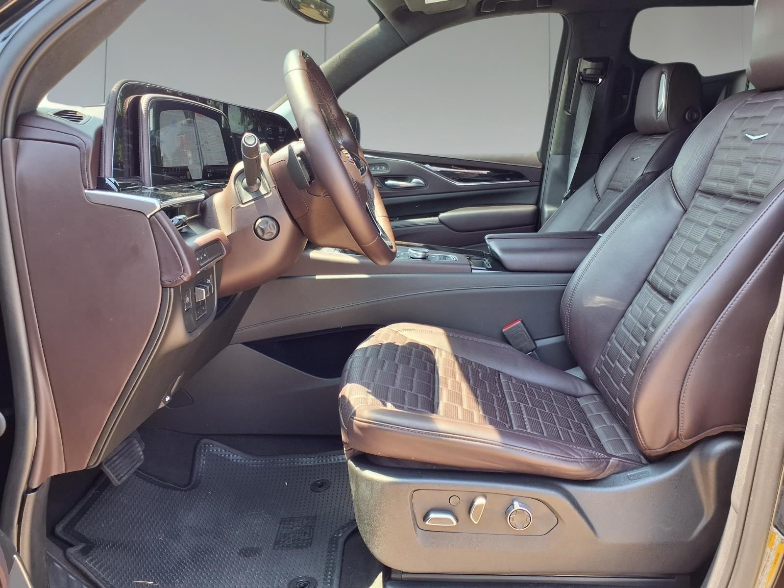 2023 Cadillac Escalade Premium Luxury Platinum Black at Bayway Cadillac Southwest