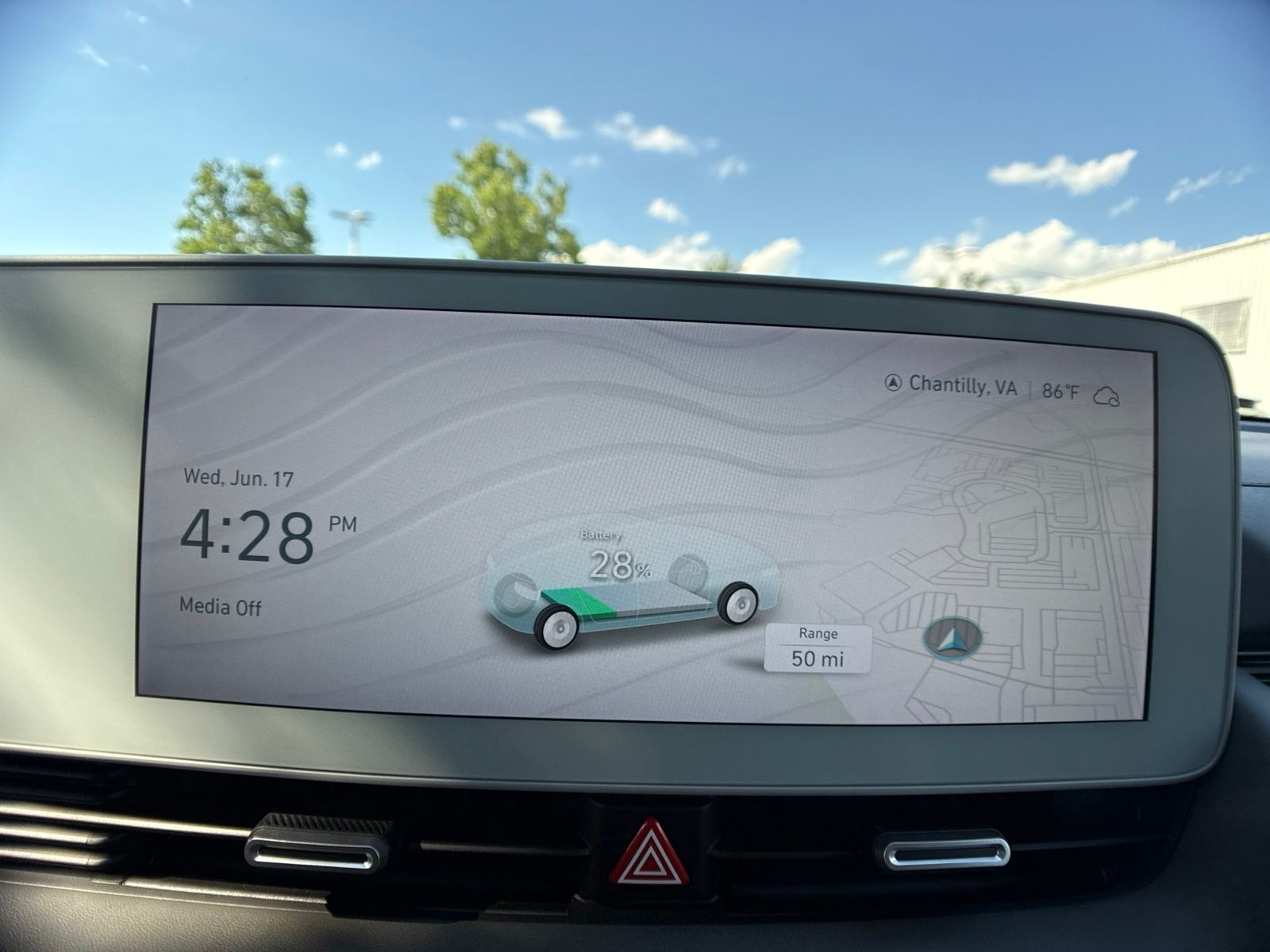 Used 2024 Gray Hyundai SEL image 4