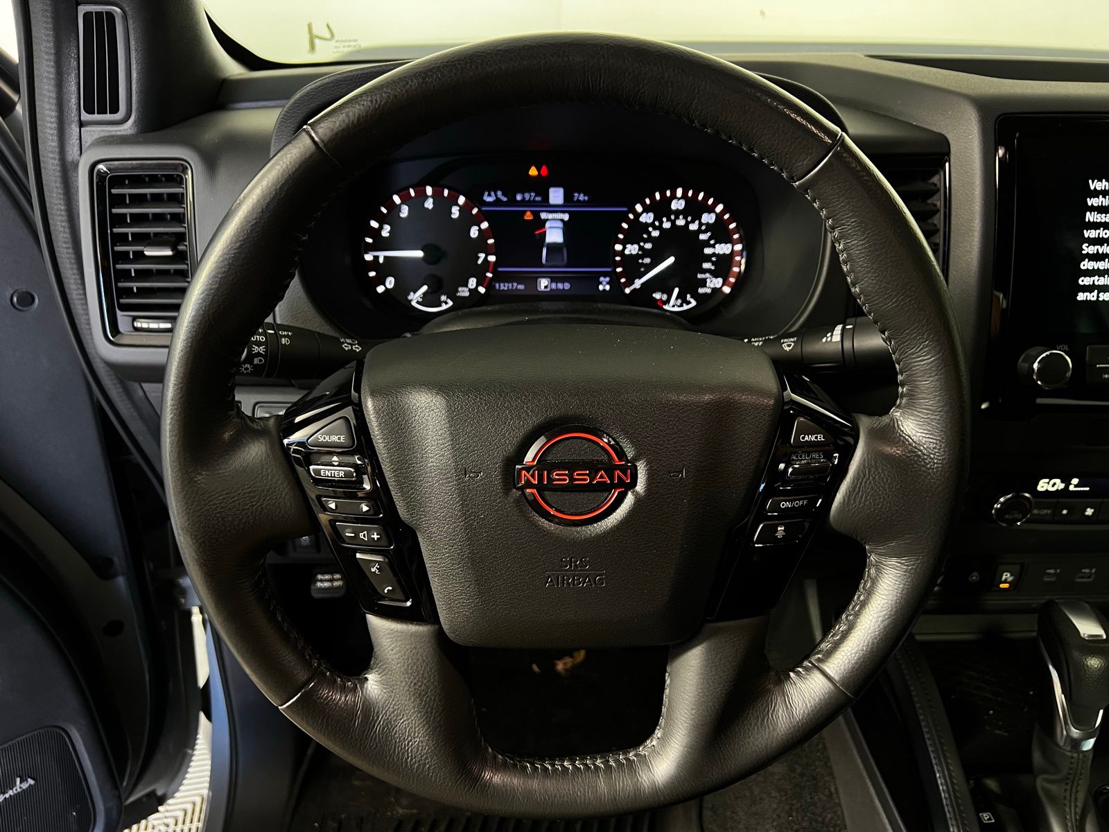 Thumbnail: 2022 Nissan Frontier - 10