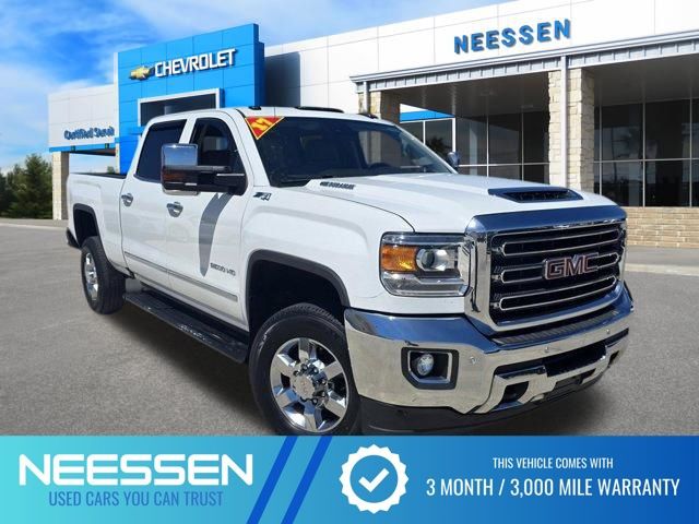 Summit White 2017 GMC Sierra 2500HD SLT Crew Cab SB 4WD Pickup Truck Four-Wheel Drive 6-Speed Automatic