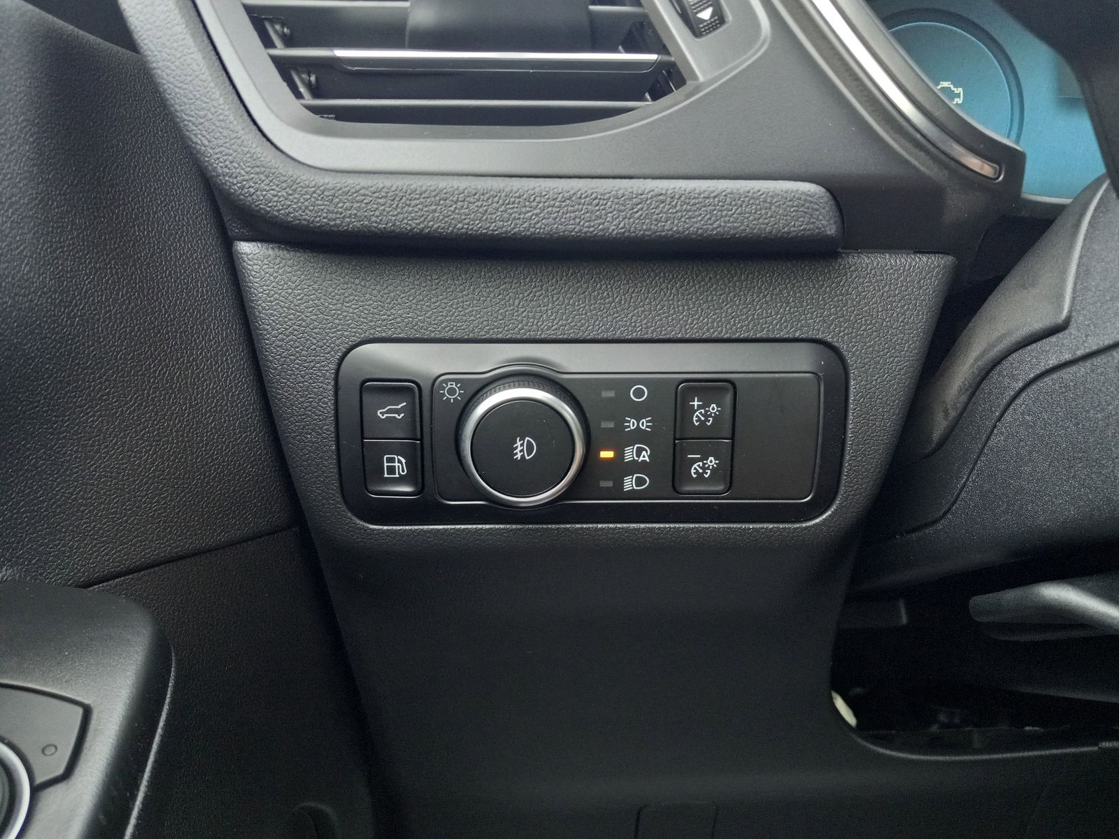 2026 Ford Escape Plug-In Hybrid image 26