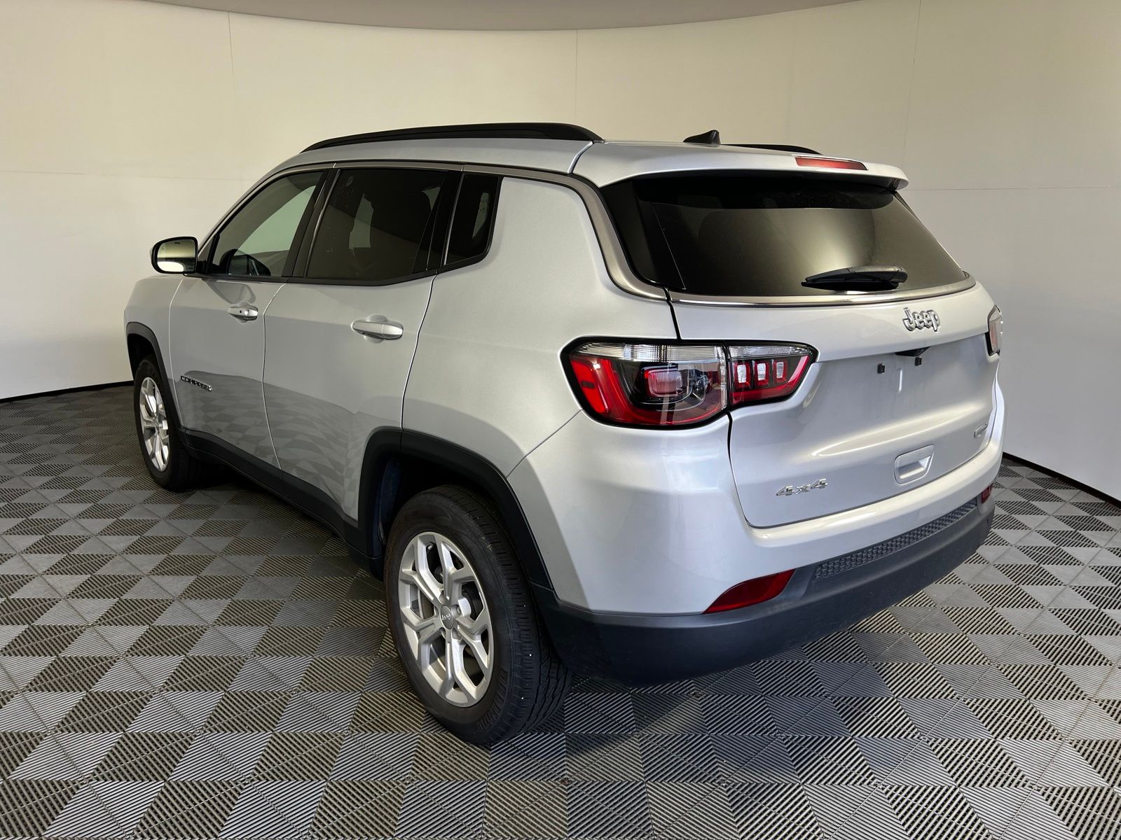 Thumbnail: 2024 Jeep Compass - 7