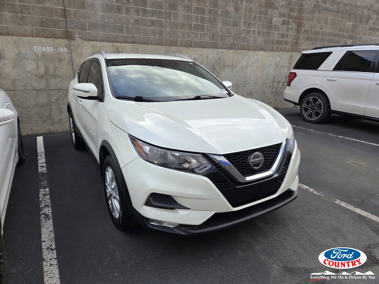 2022 Nissan Rogue Sport SV
