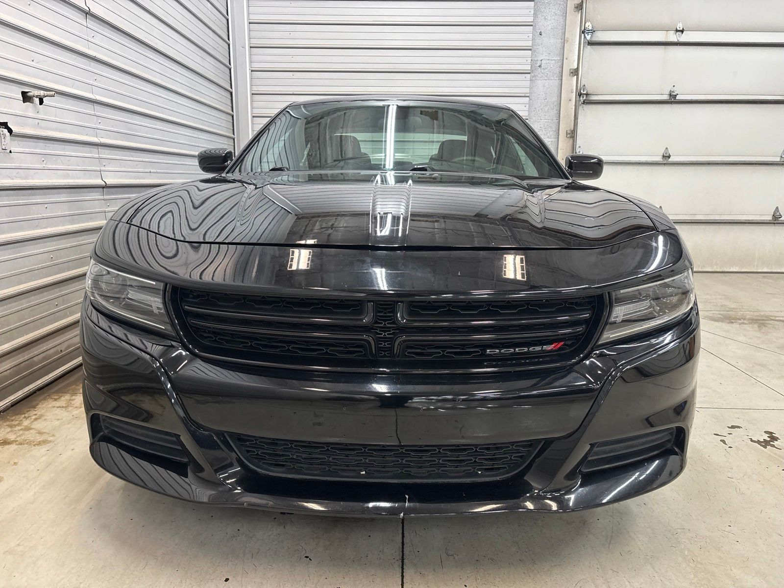 Photo 2 of 2018 Dodge Charger SXT