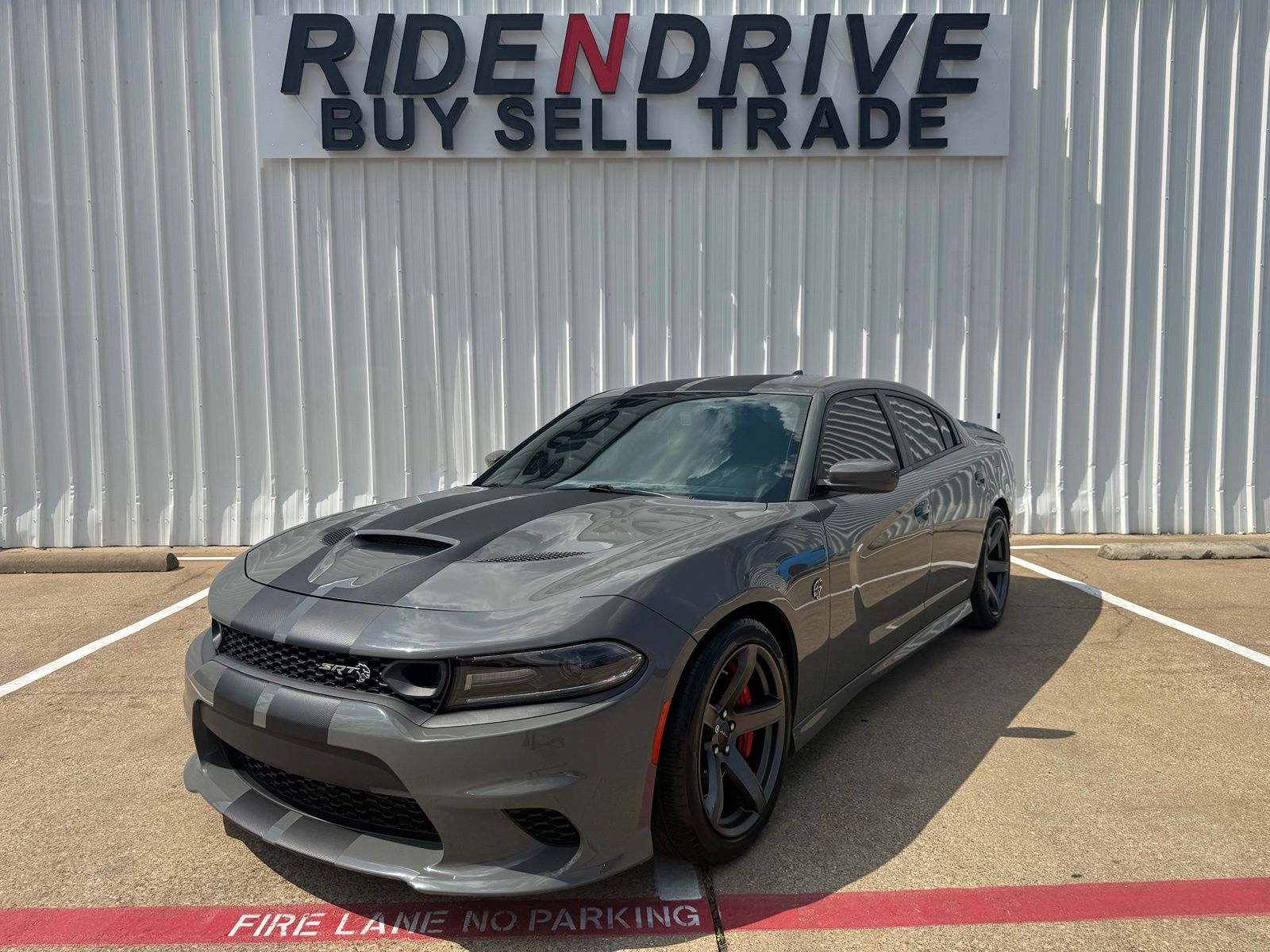 Destroyer Gray Clearcoat 2019 Dodge Charger Sedan Rear-Wheel Drive 8-Speed Automatic