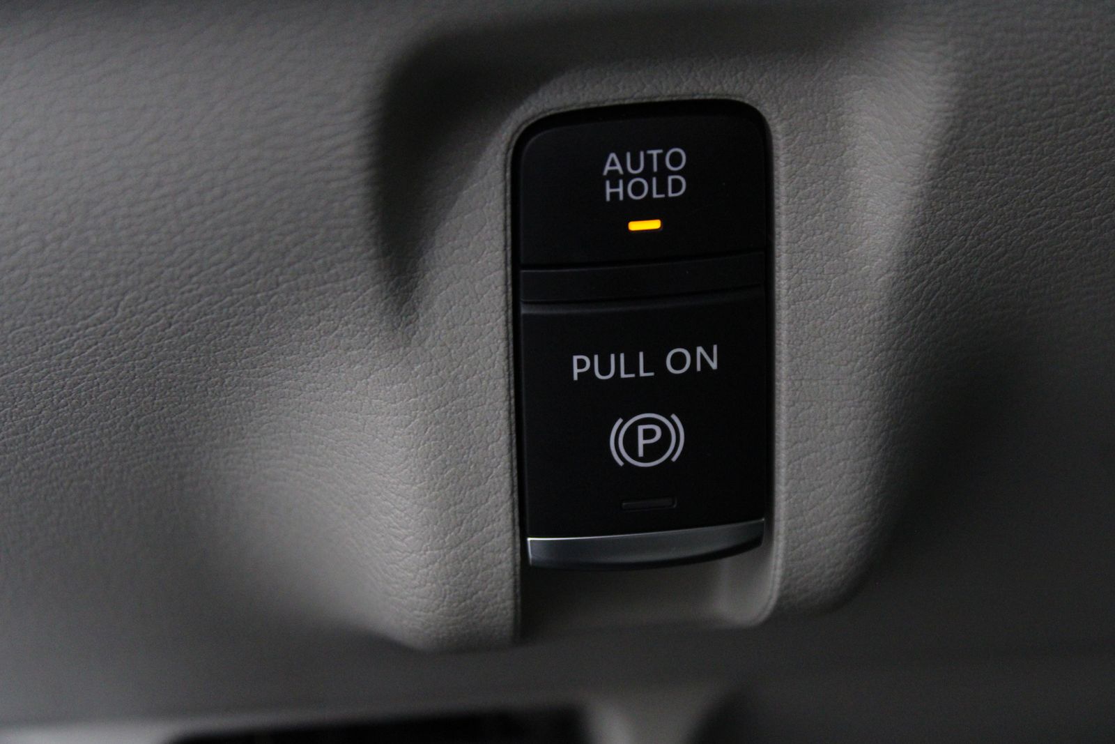 Used 2025 Black Nissan SL image 27