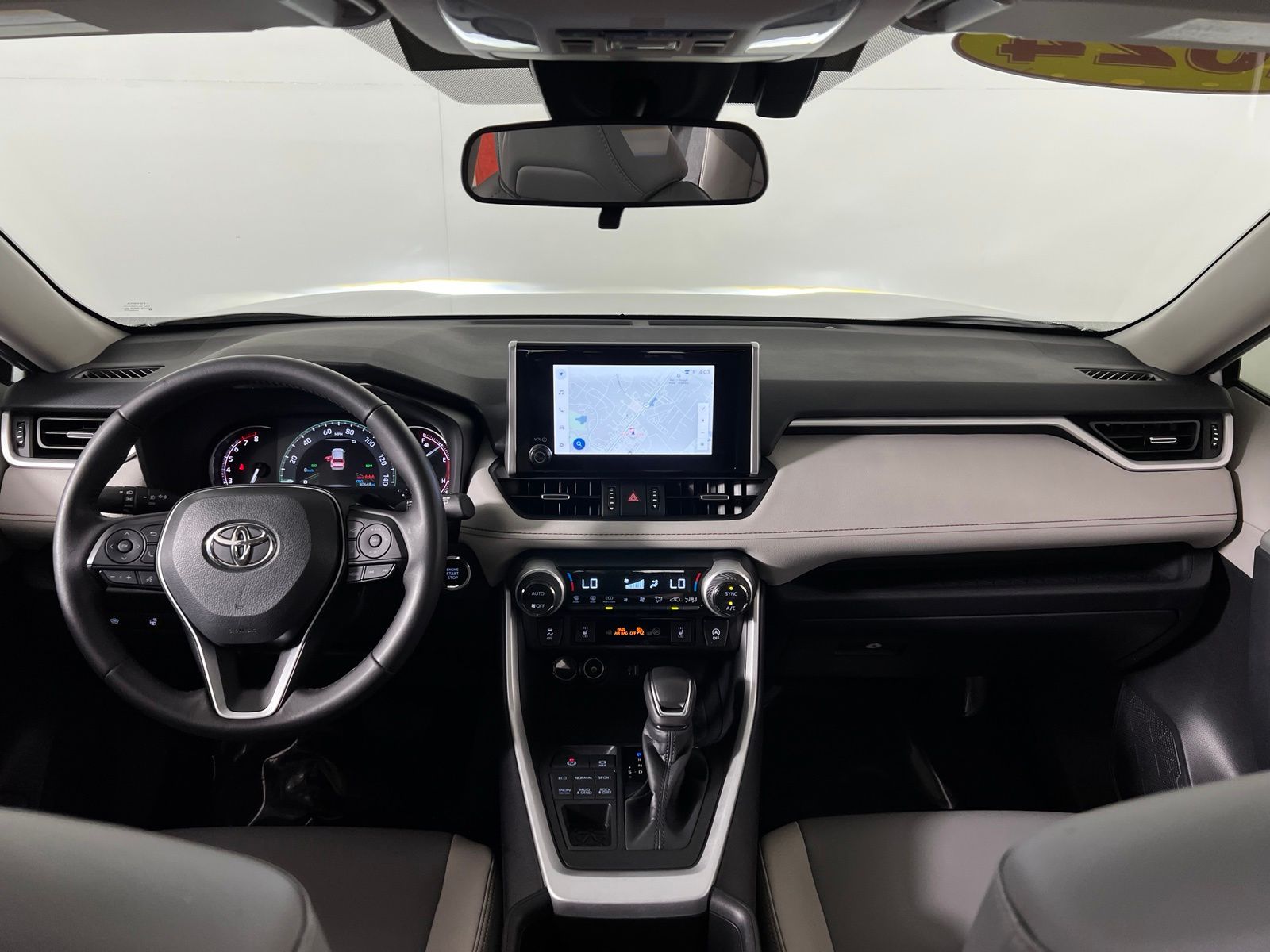 Thumbnail: 2024 Toyota RAV4 - 27