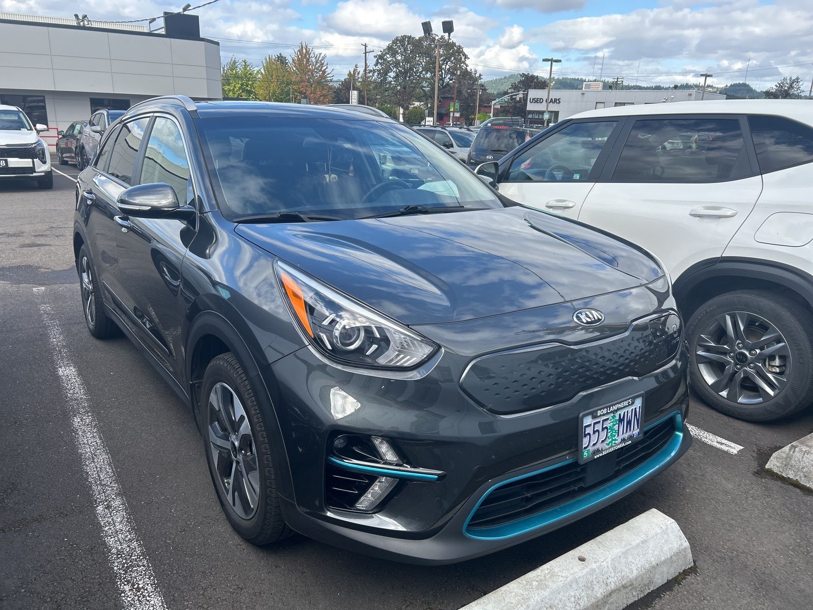 Used 2020 Kia Niro EX Premium with VIN KNDCE3LGXL5080651 for sale in Portland, OR