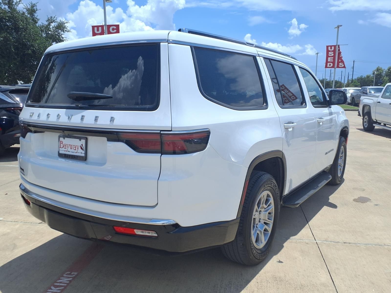 2023 Jeep Wagoneer Base White at River Oaks CDJR