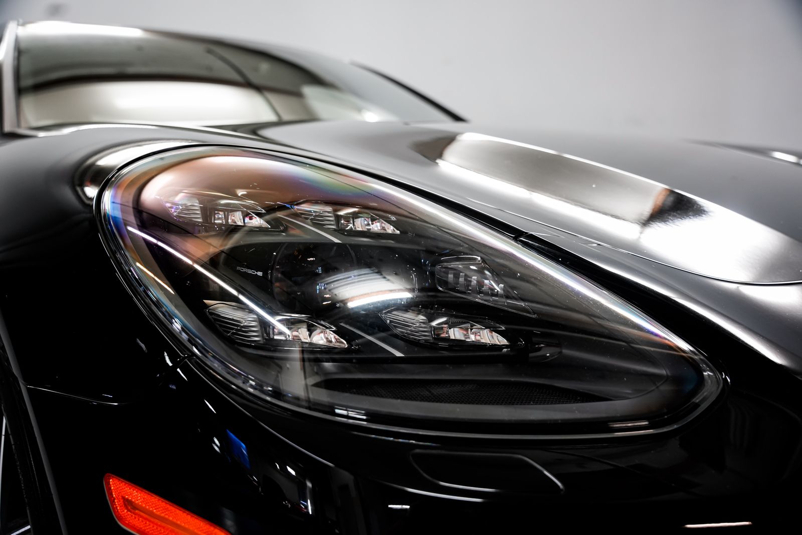 2018 Porsche Panamera Sport Turismo 4S — photo 45