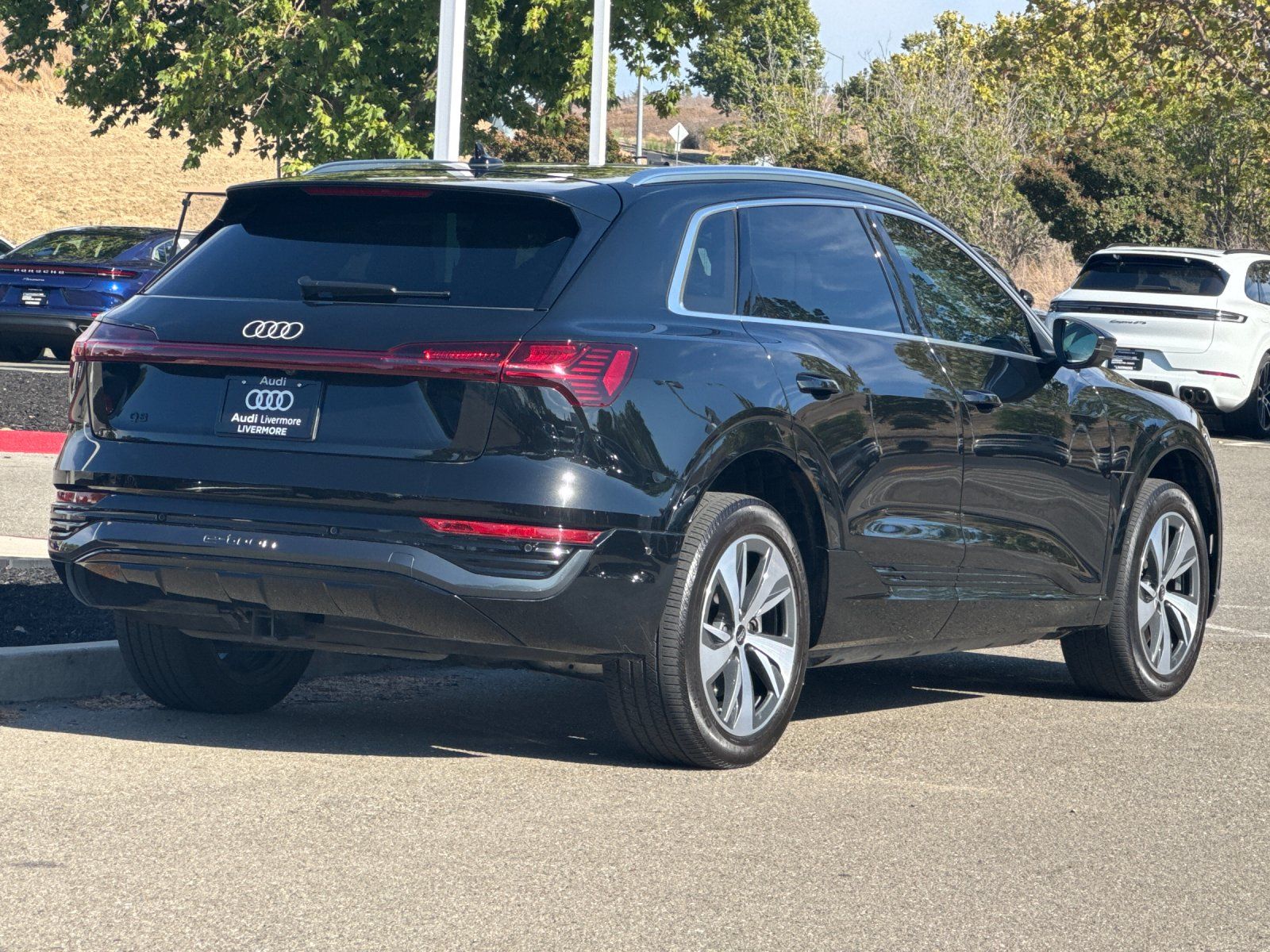 2024 Audi Q8 e-tron Premium Plus — full photo 6 of 29