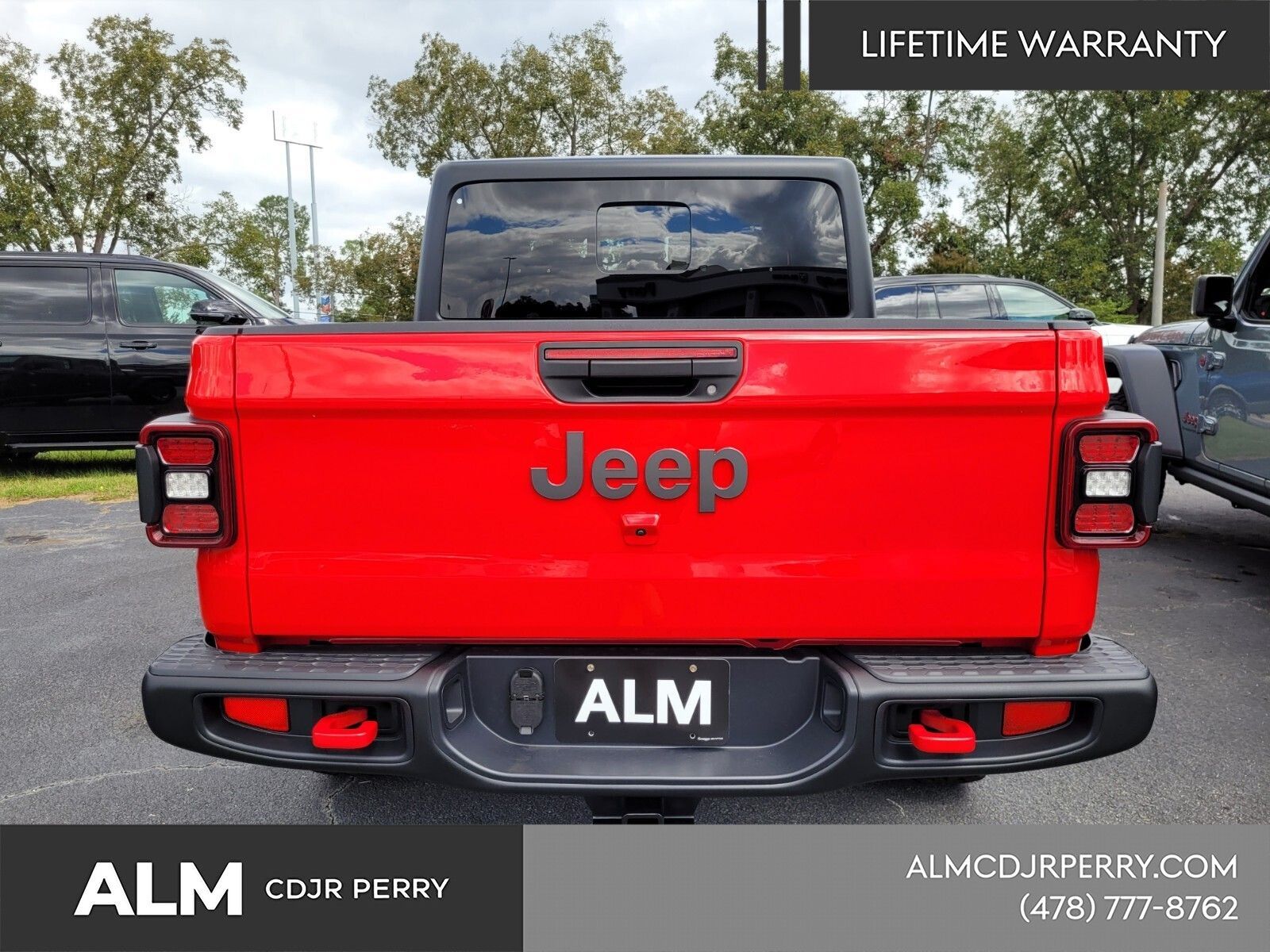 New 2025 Firecracker Red Clear-Coat Exterior Paint Jeep Rubicon image 11