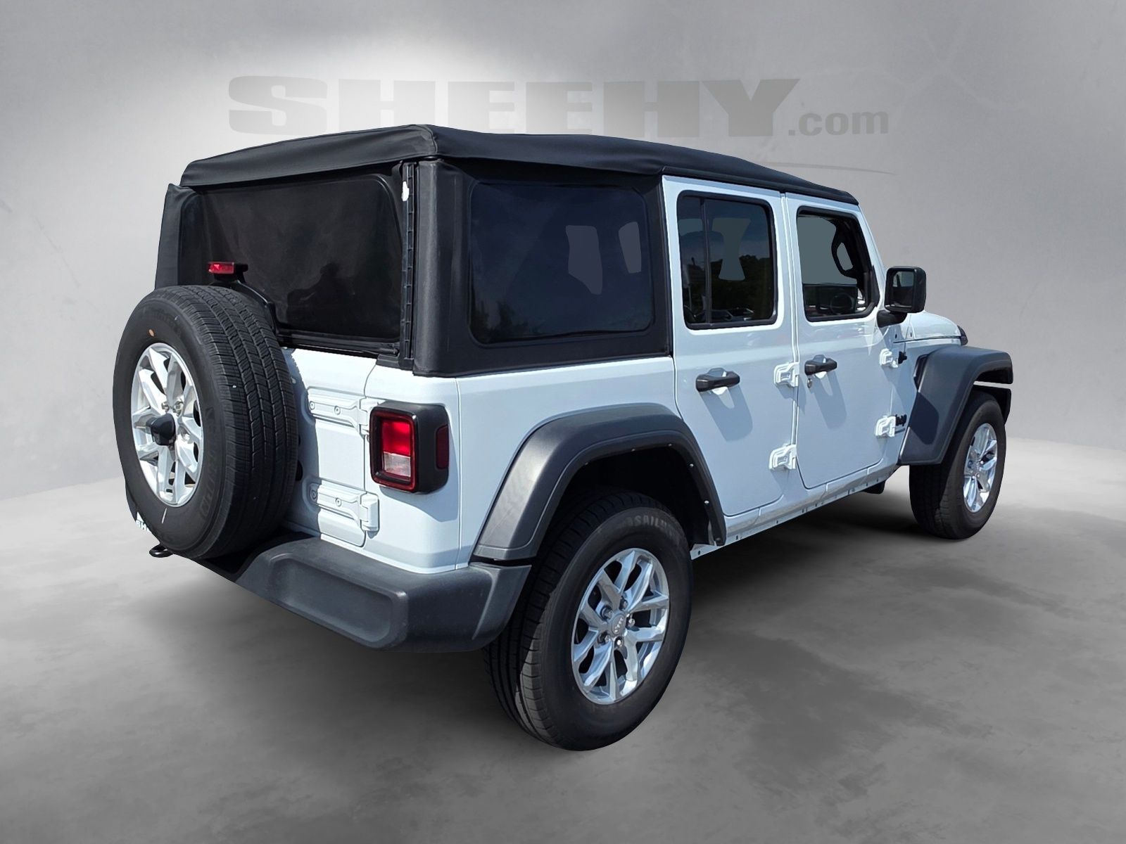 Used 2023 White Jeep Sport S image 14